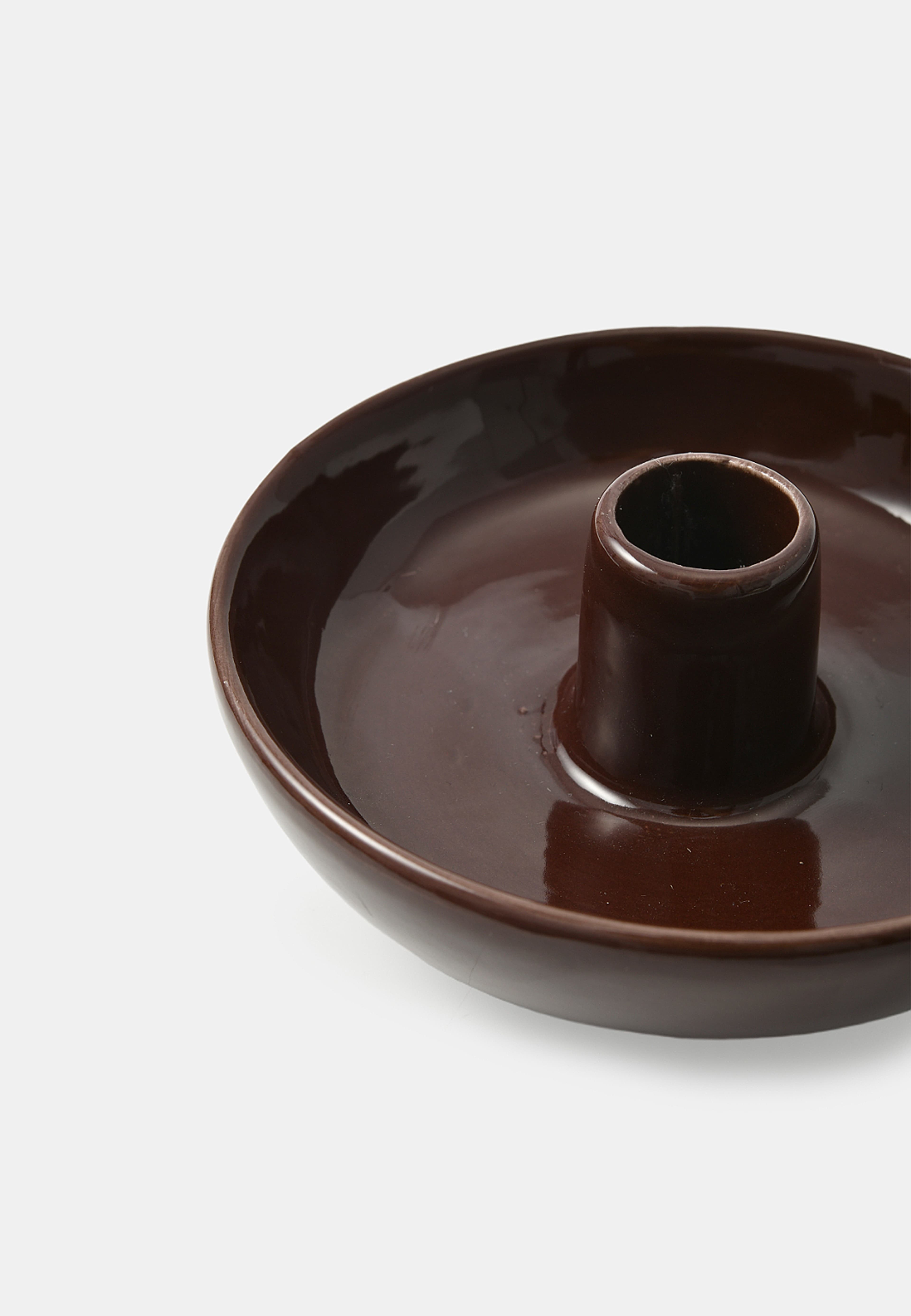 Ljusstake GRETA, från Åhléns Home, i färgen Dk Brown. Klicka för att öppna bilden i stort format