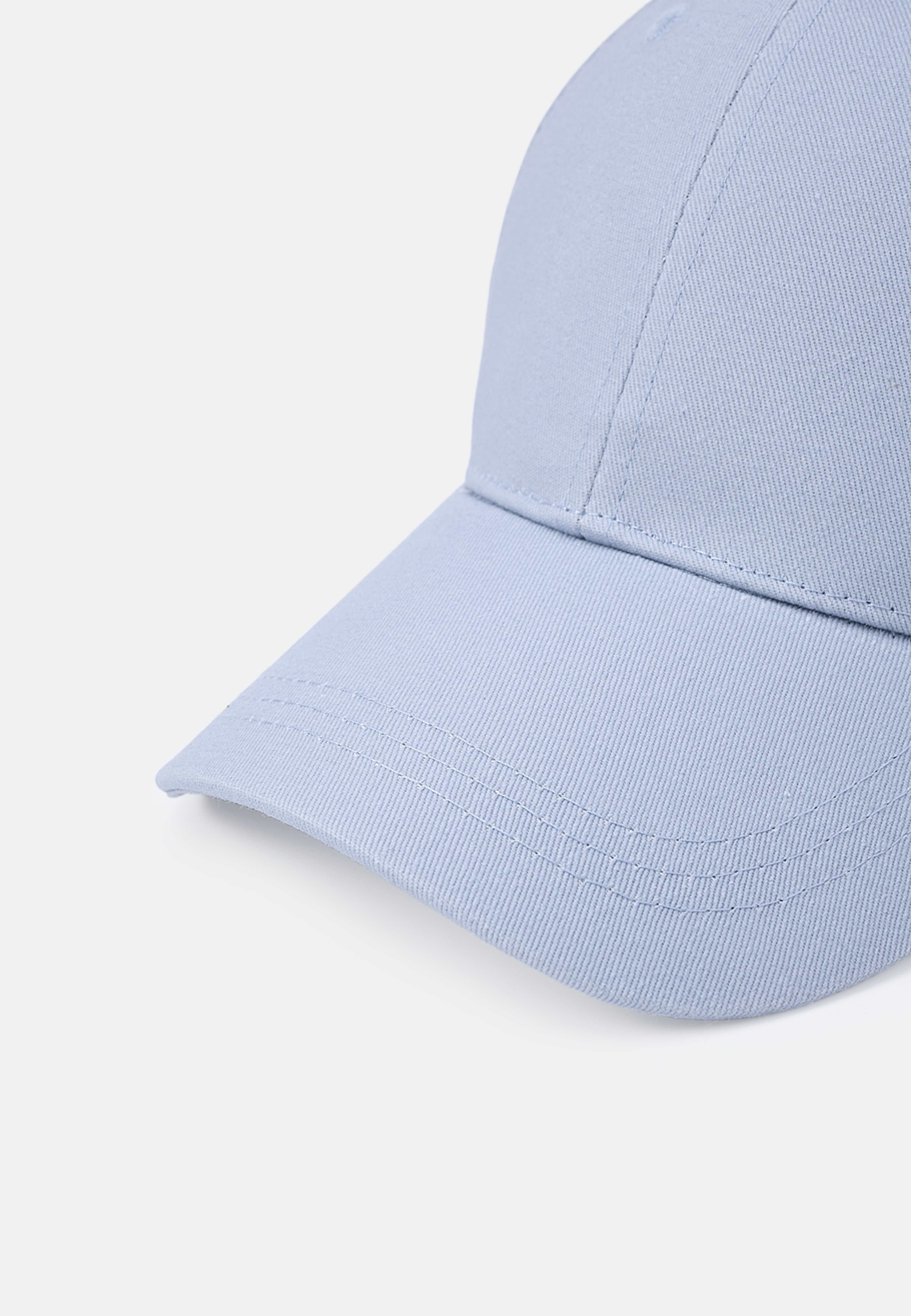 Keps OLLE, från NORVIE, i färgen Light Blue. Klicka för att öppna bilden i stort format