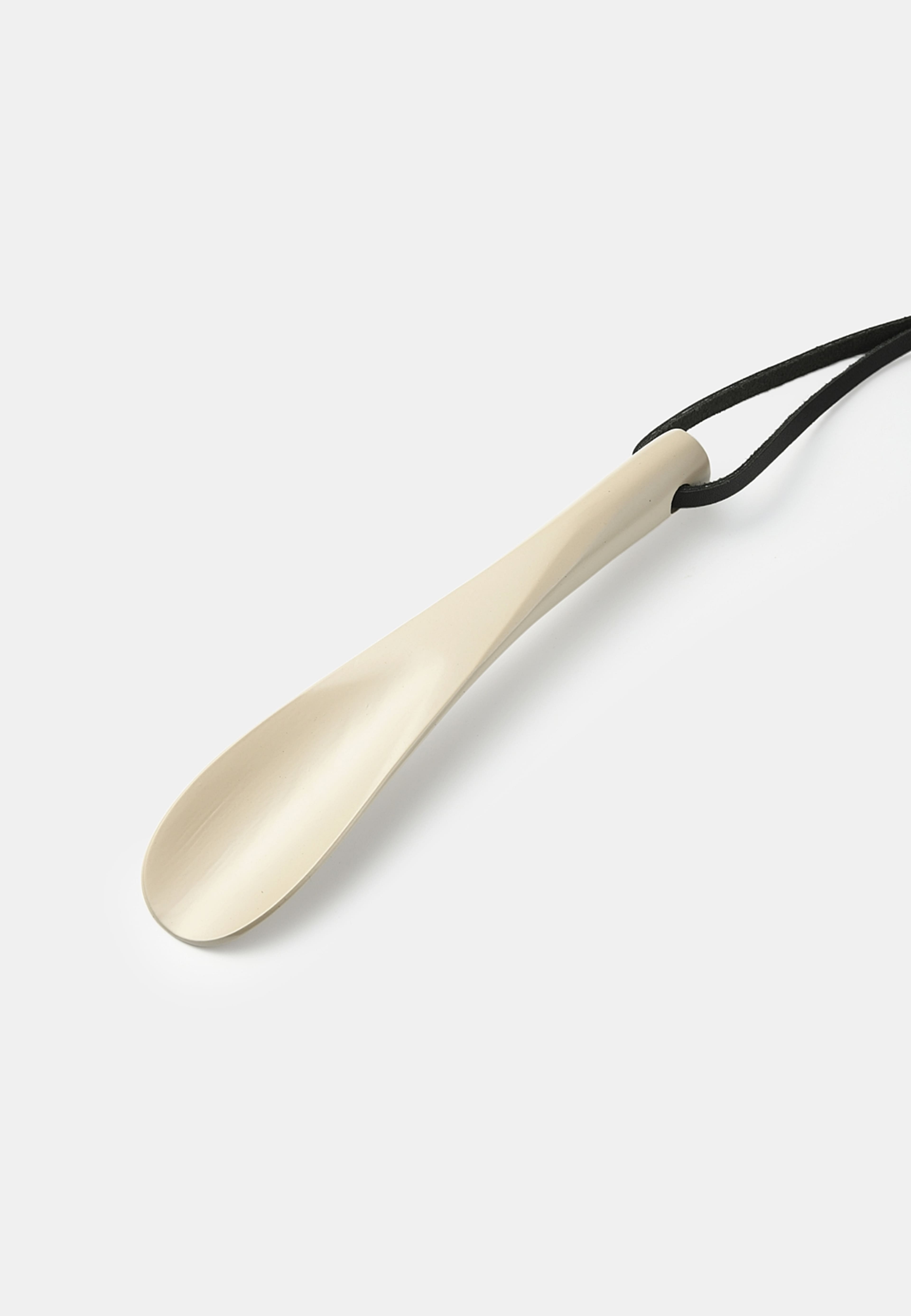 Skohorn CHICAGO 16 cm, från Åhléns Home, i färgen Beige. Klicka för att öppna bilden i stort format