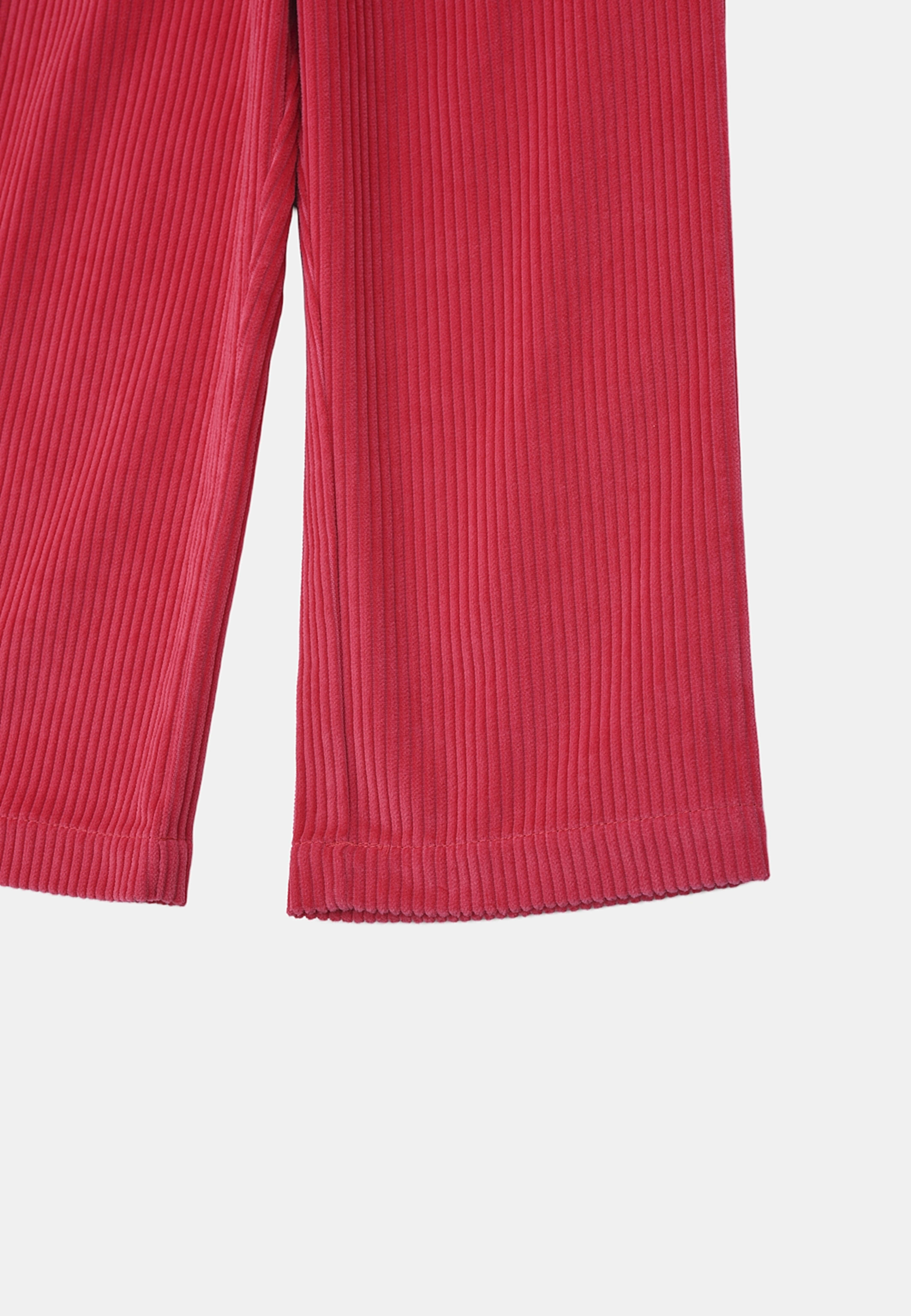 Vida manchesterbyxor LUNA, från RIKIKI, i färgen Pink 2. Klicka för att öppna bilden i stort format