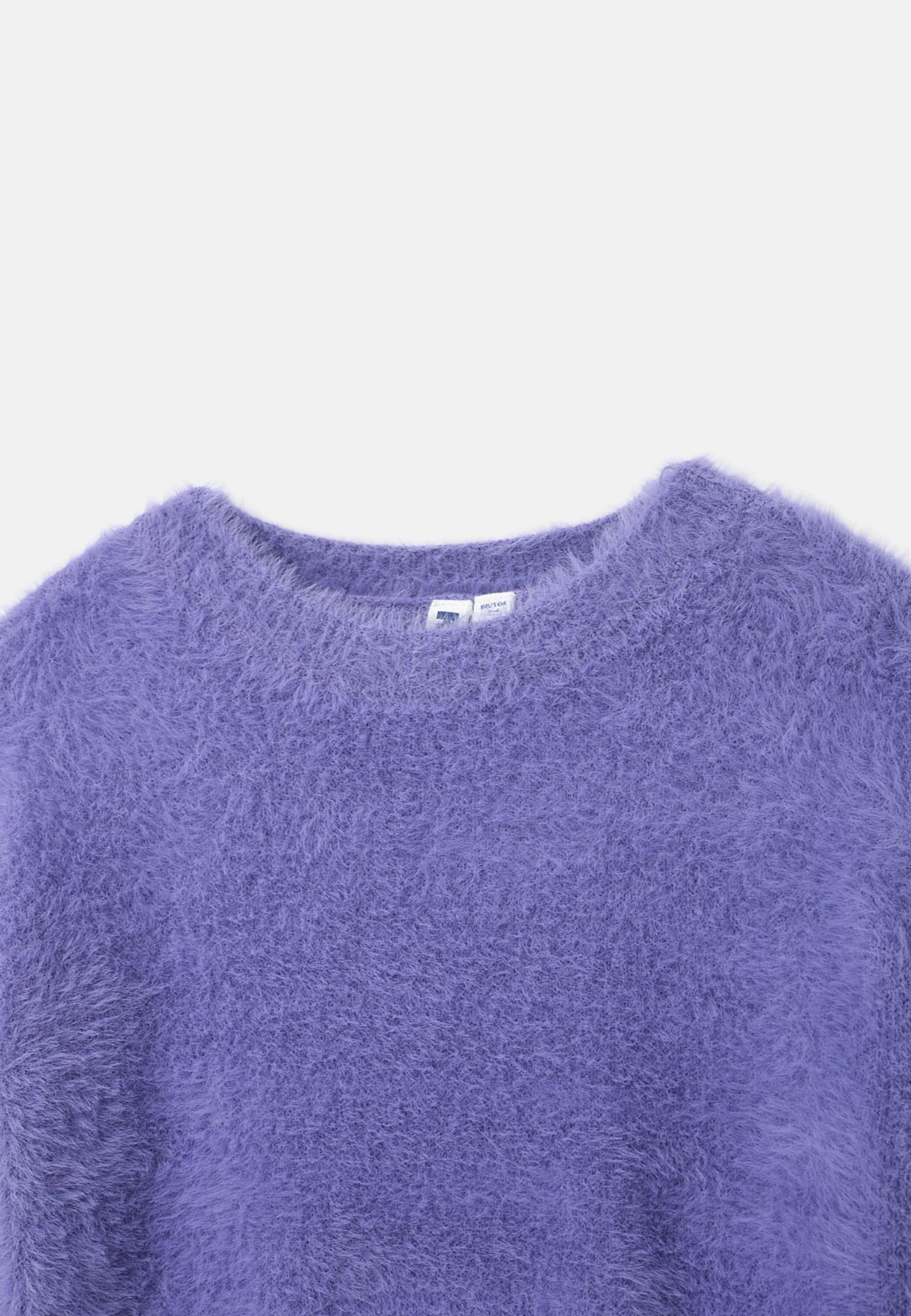 Lurvig tröja ELLEN, från RIKIKI, i färgen Purple 2. Klicka för att öppna bilden i stort format