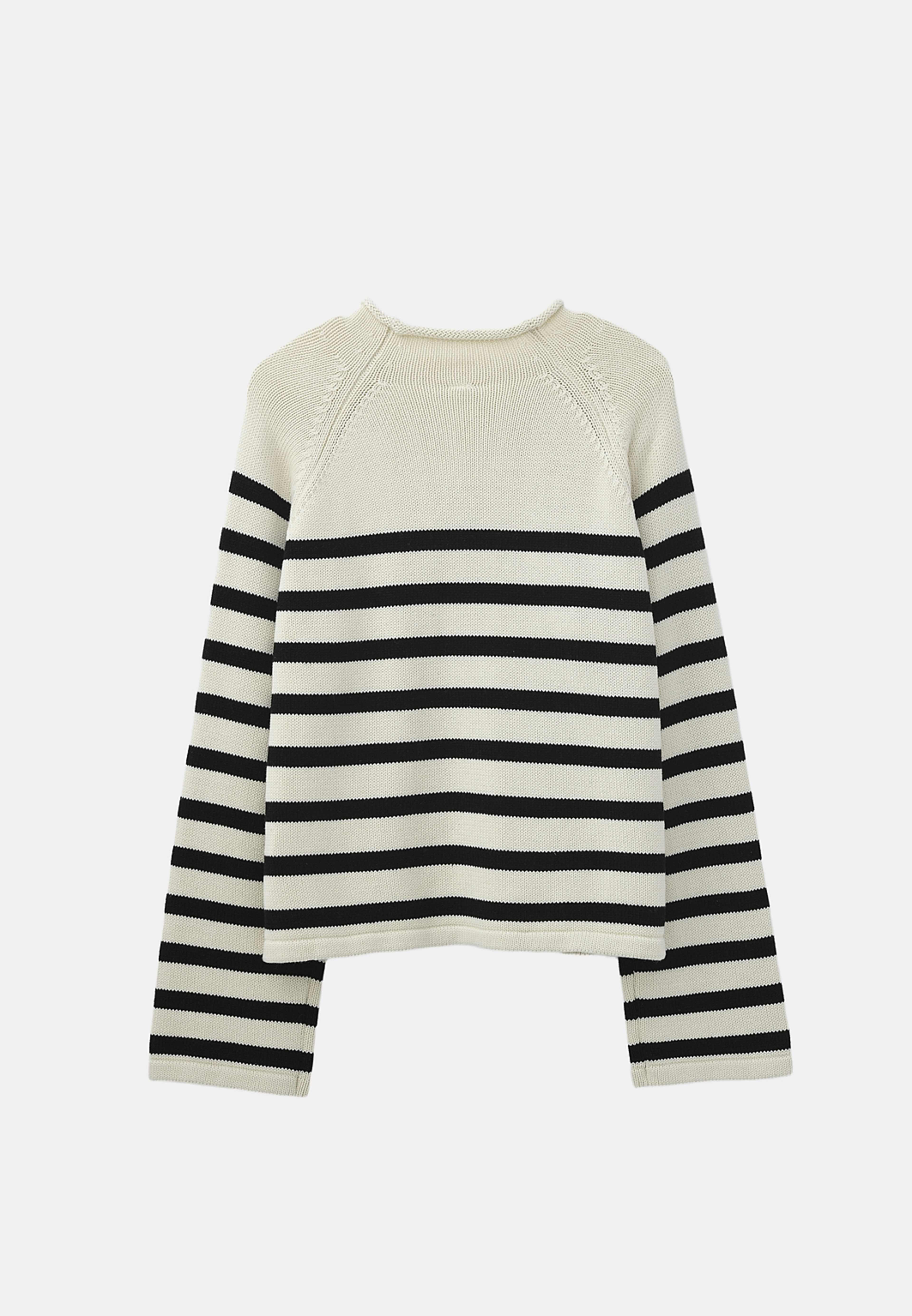 Jumper JADE, från Å WOMAN, i färgen Stripe. Klicka för att öppna bilden i stort format