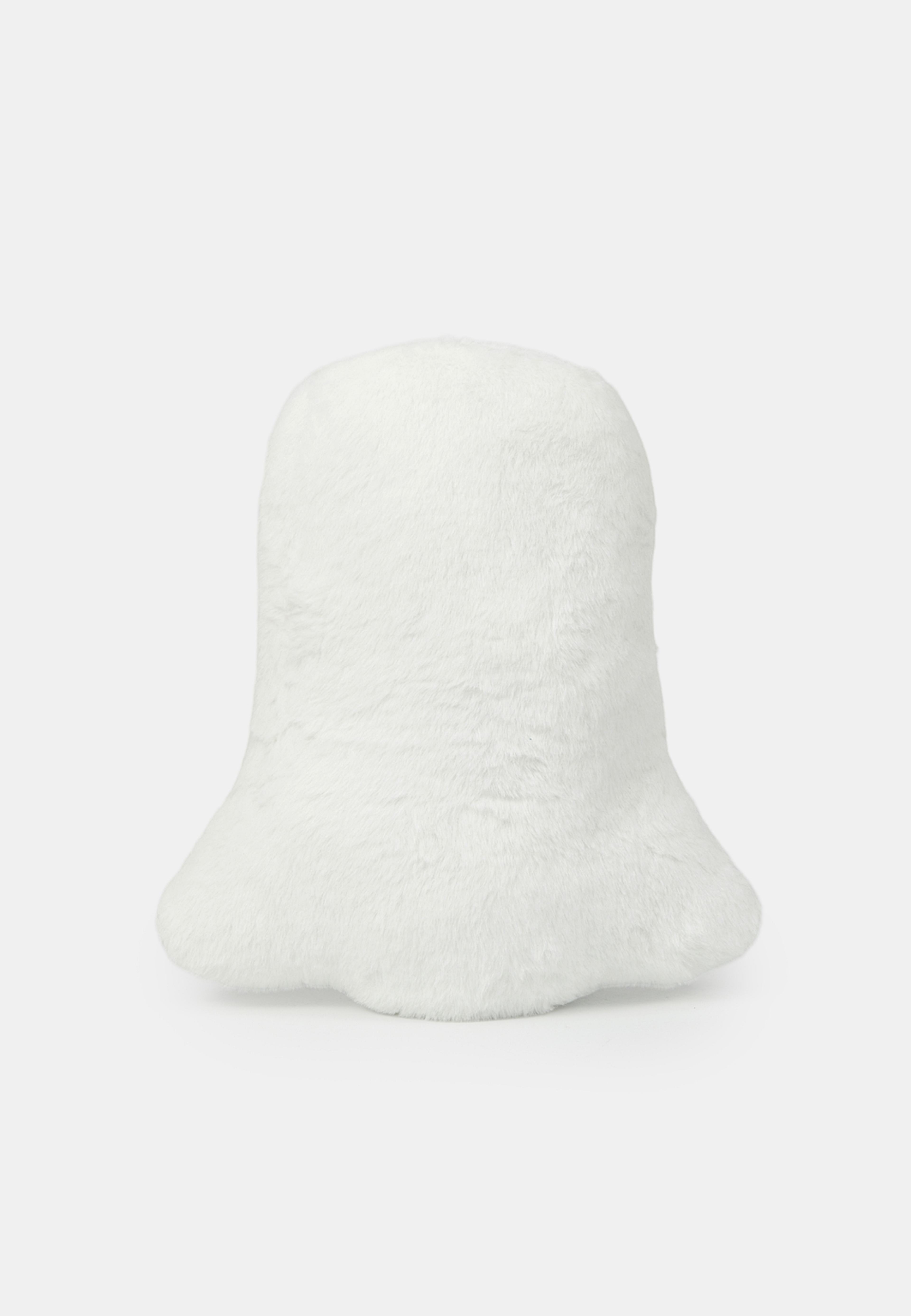 Kudde GHOST, från Åhléns Home, i färgen Off White. Klicka för att öppna bilden i stort format