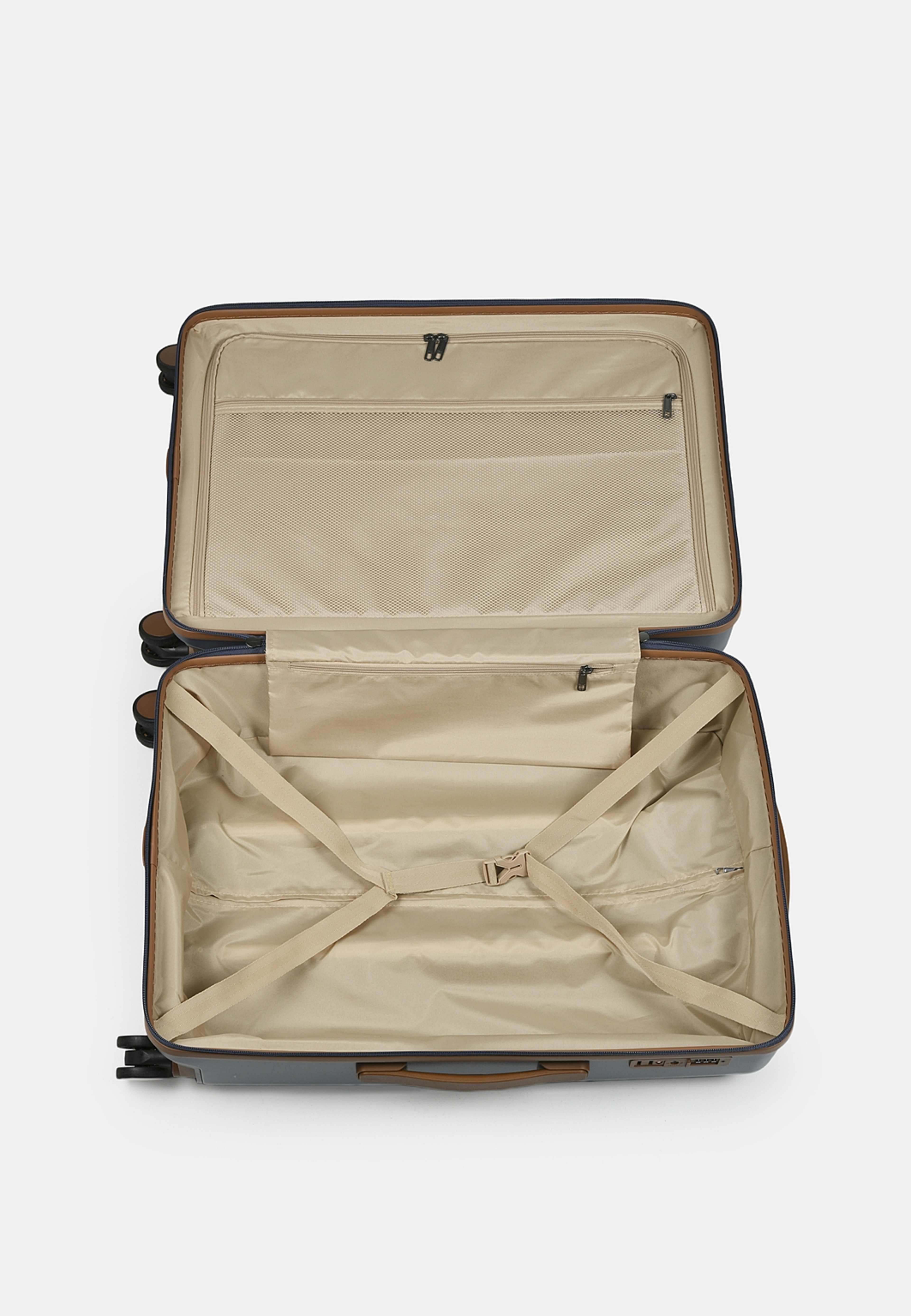 Resväska PARIS 65 cm 60 L, från Monteroc, i färgen Navy. Klicka för att öppna bilden i stort format