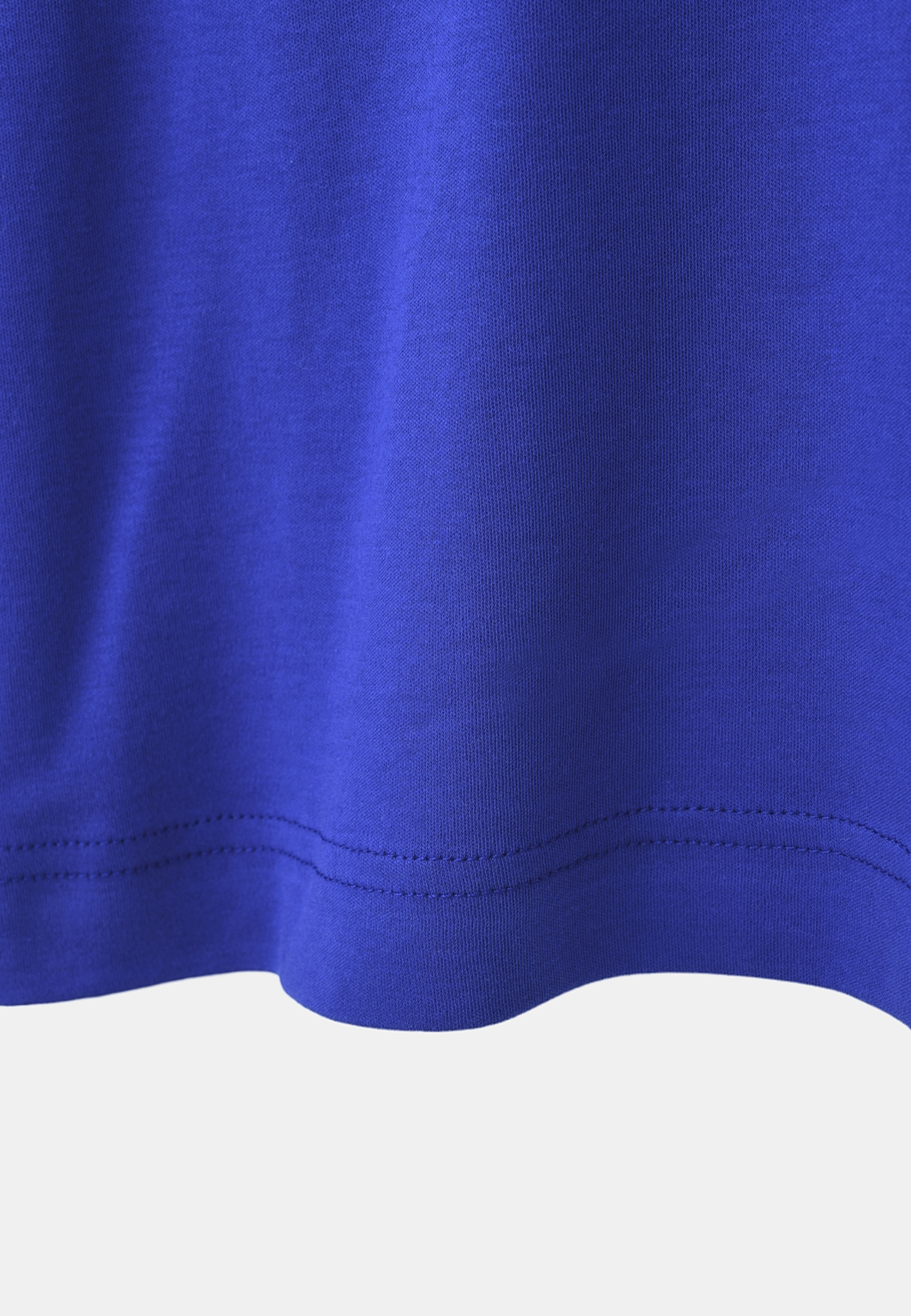 Boxig t-shirt STORM, från Carin Wester, i färgen Electric Blue. Klicka för att öppna bilden i stort format
