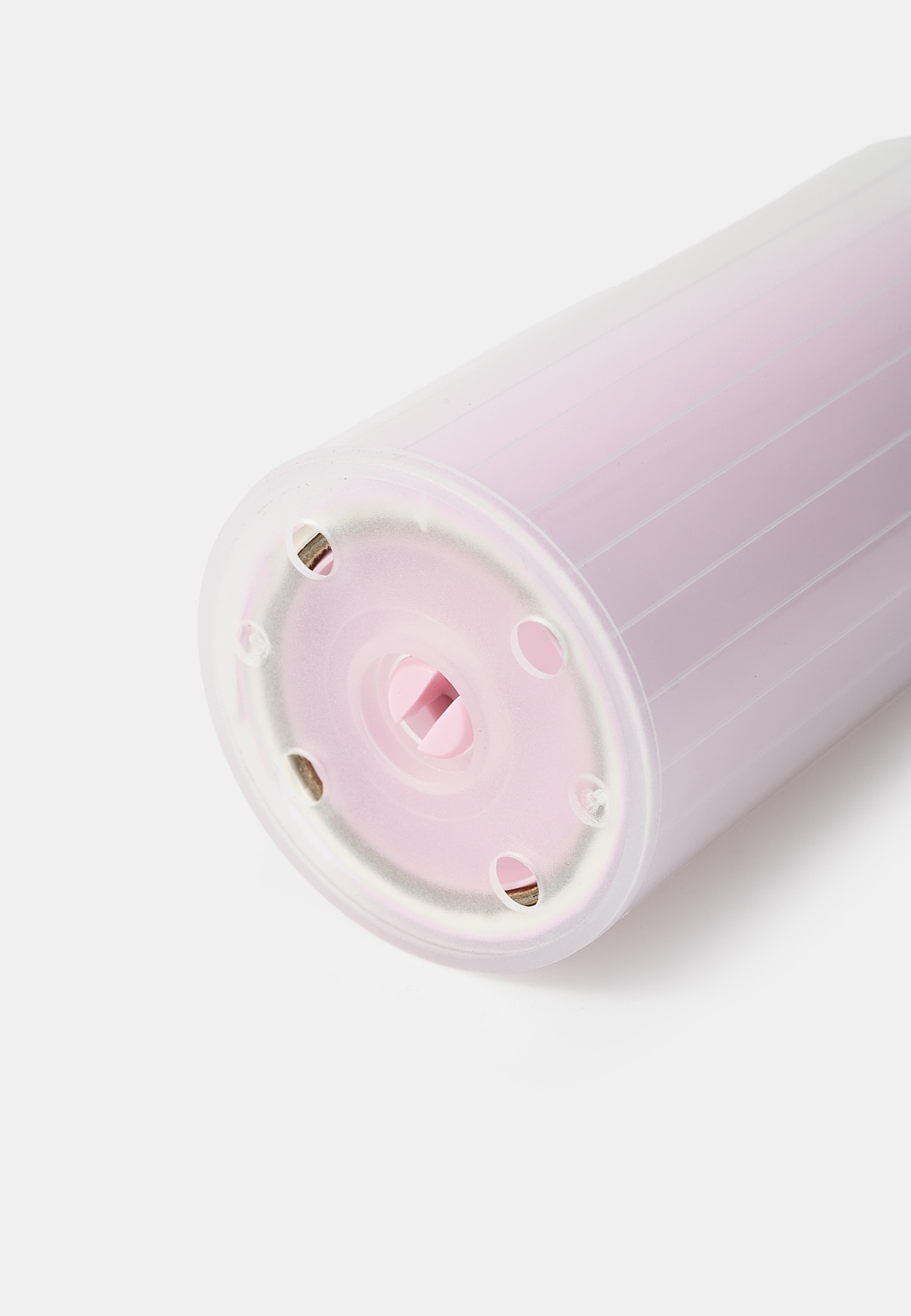 Klädroller 5 m, från Åhléns Home, i färgen Light Pink. Klicka för att öppna bilden i stort format