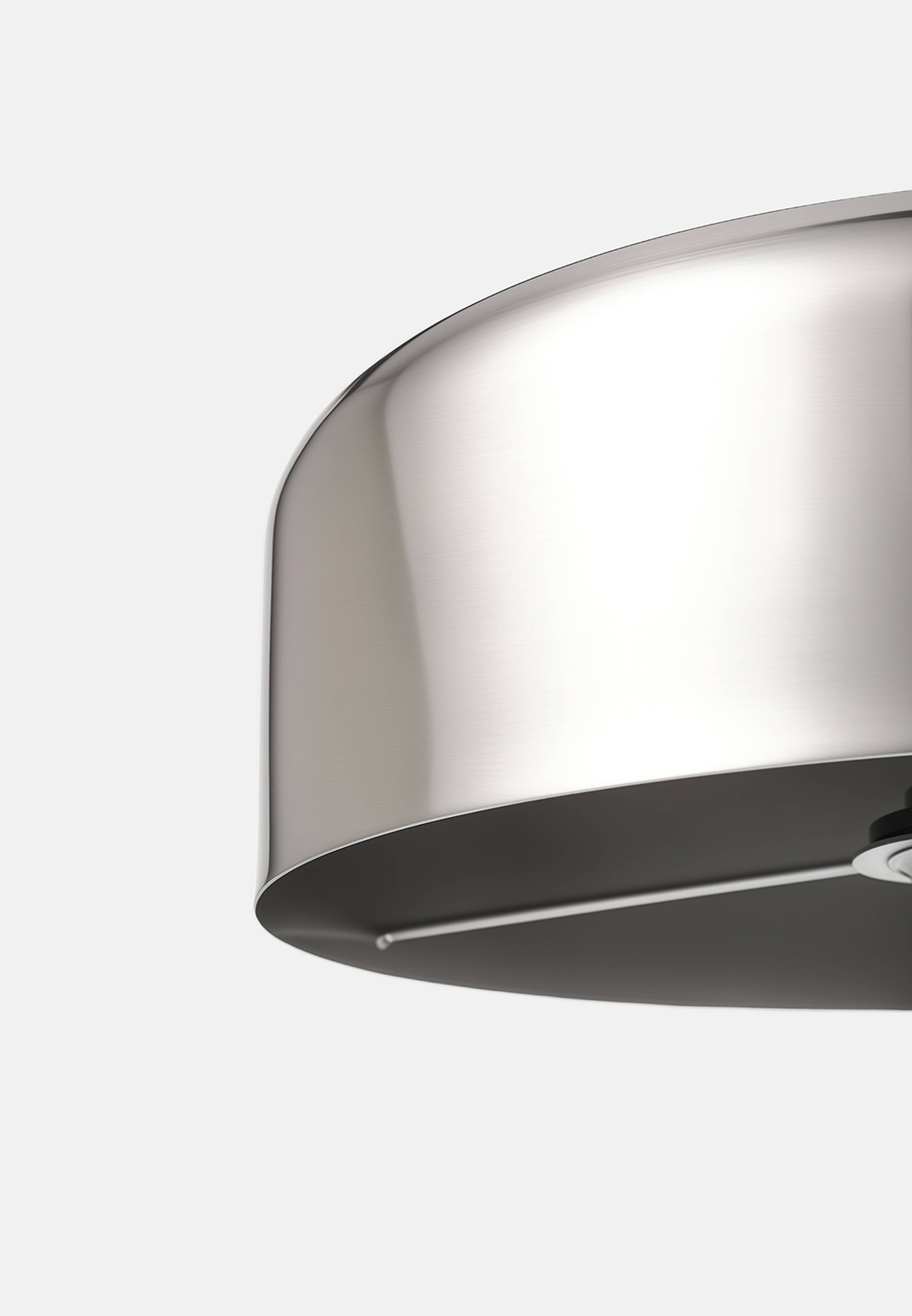 Bordslampa i metall LUCA, från Åhléns Home, i färgen Chrome. Klicka för att öppna bilden i stort format