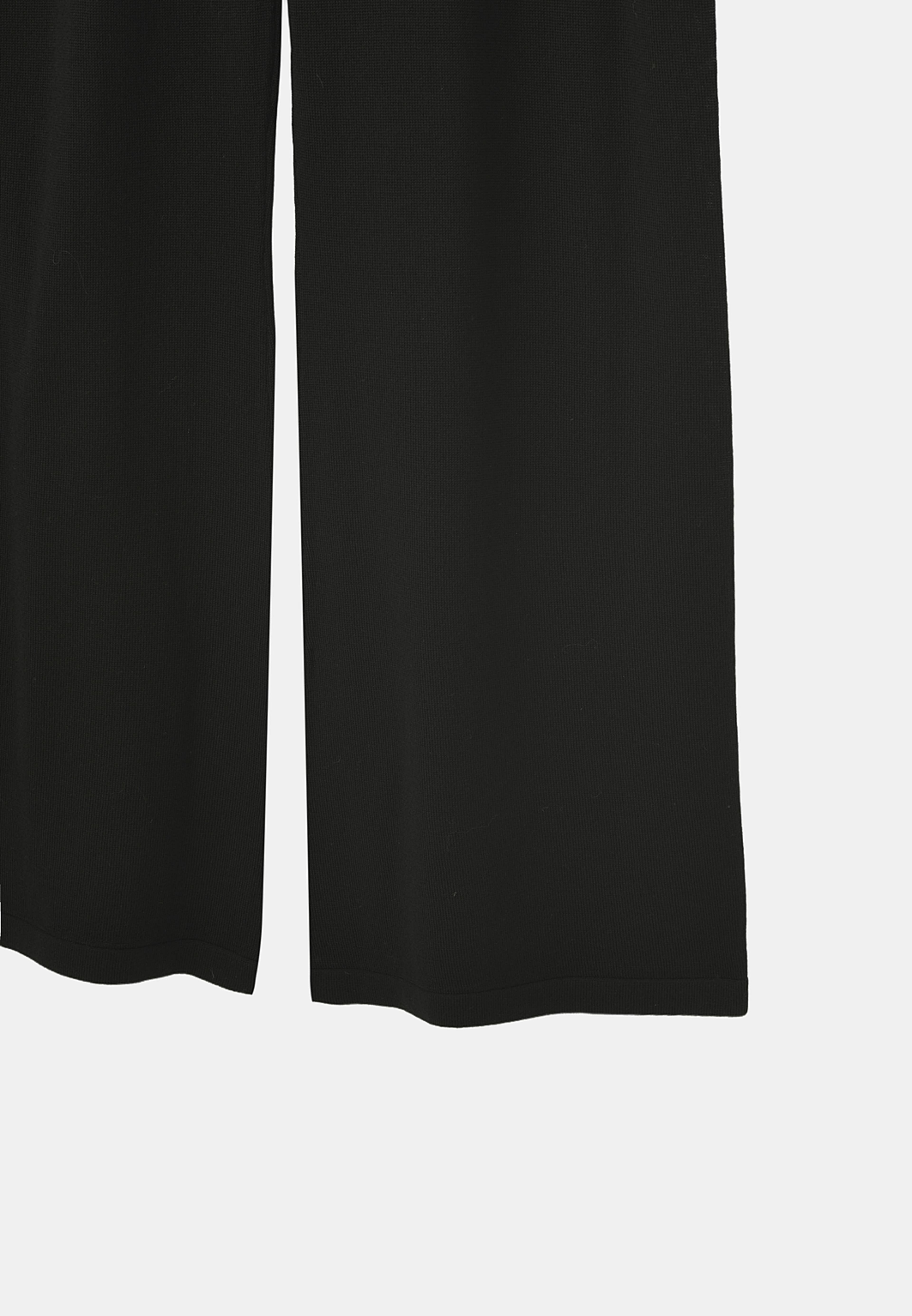 Finstickade byxor i ull BRITA, från Å WOMAN, i färgen Black. Klicka för att öppna bilden i stort format