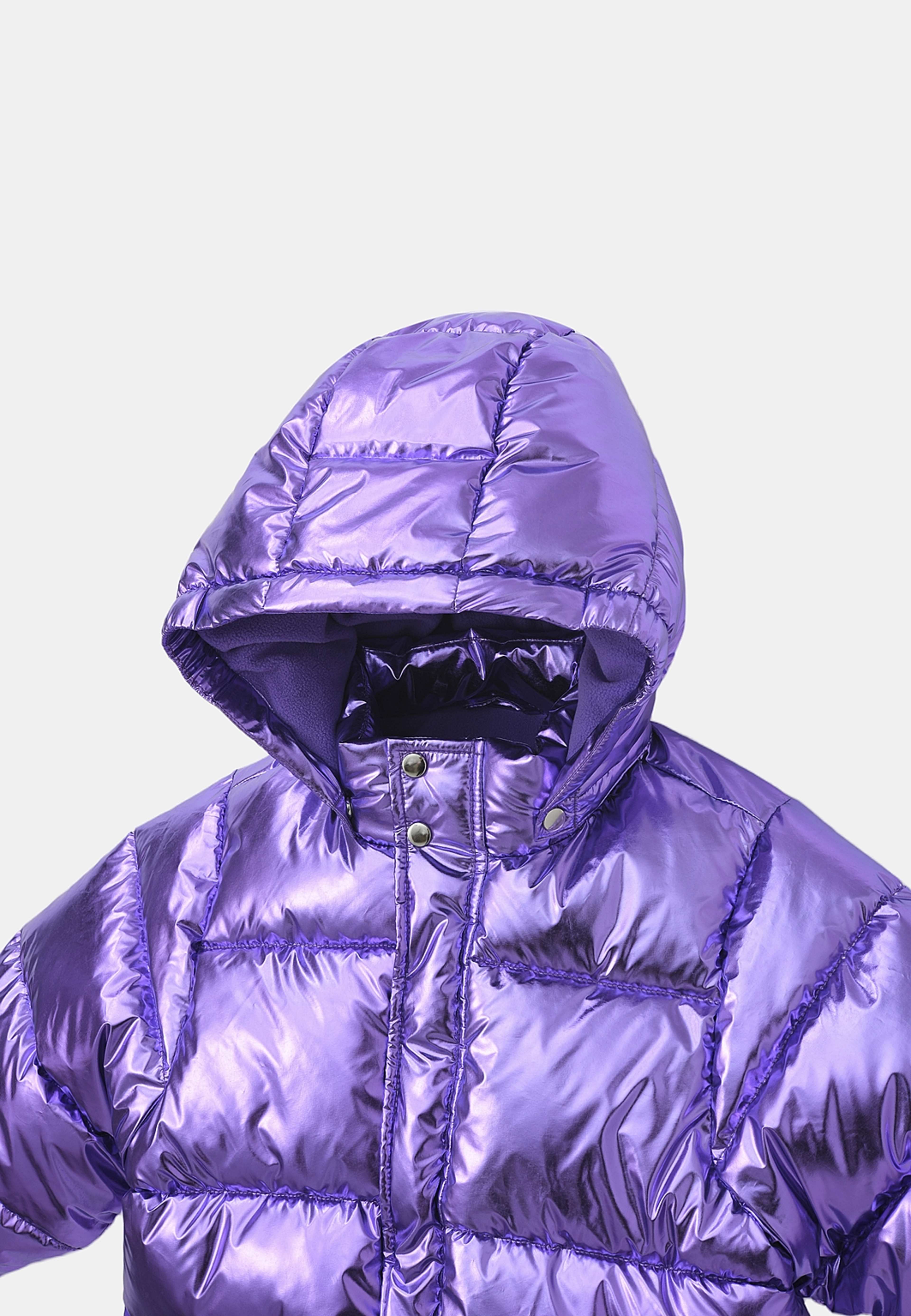 Pufferjacka med huva BROOKS, från RIKIKI, i färgen Purple. Klicka för att öppna bilden i stort format