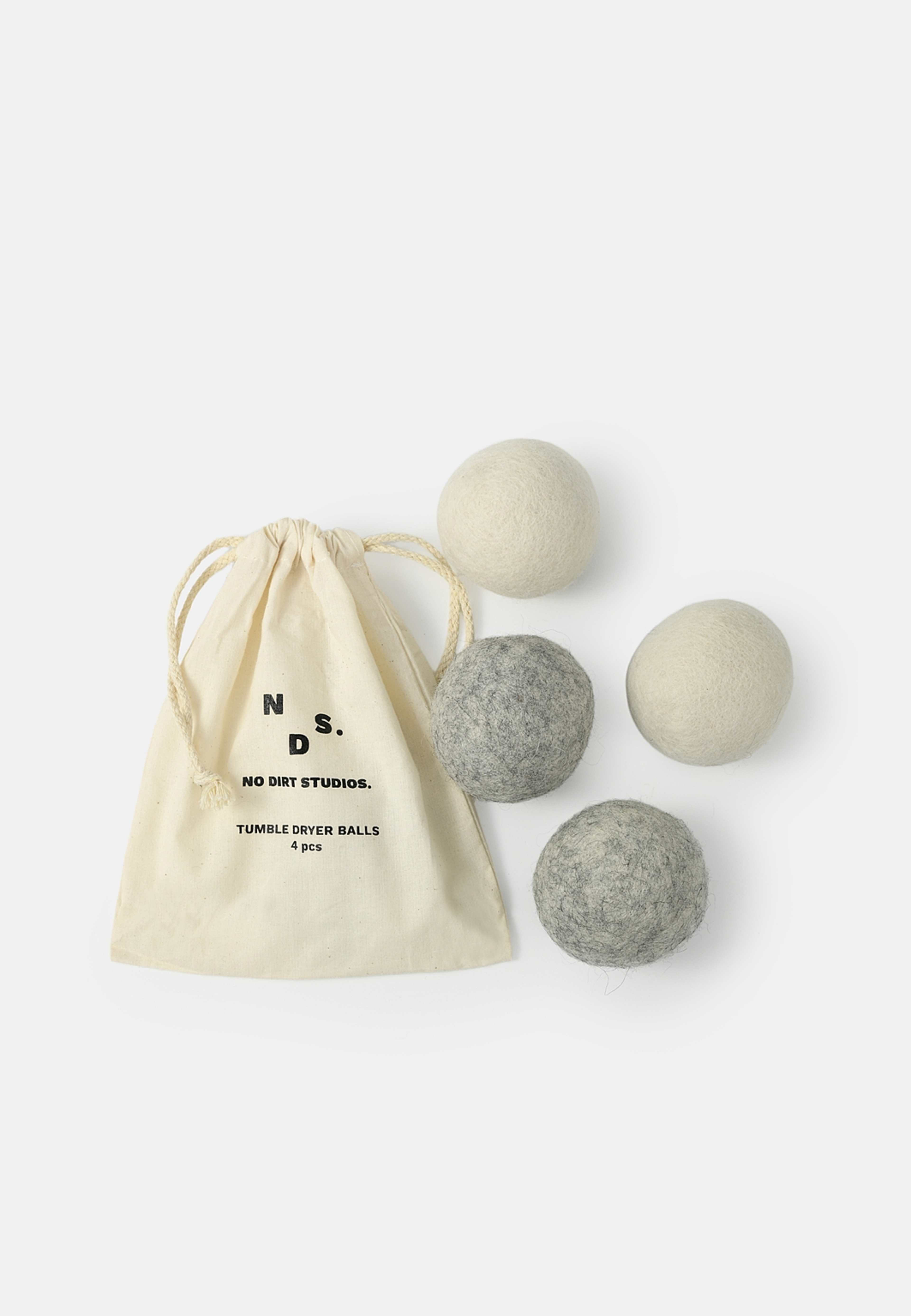 Torkboll i ull, 4-pack, från NO DIRT STUDIOS., i färgen White/Grey. Klicka för att öppna bilden i stort format