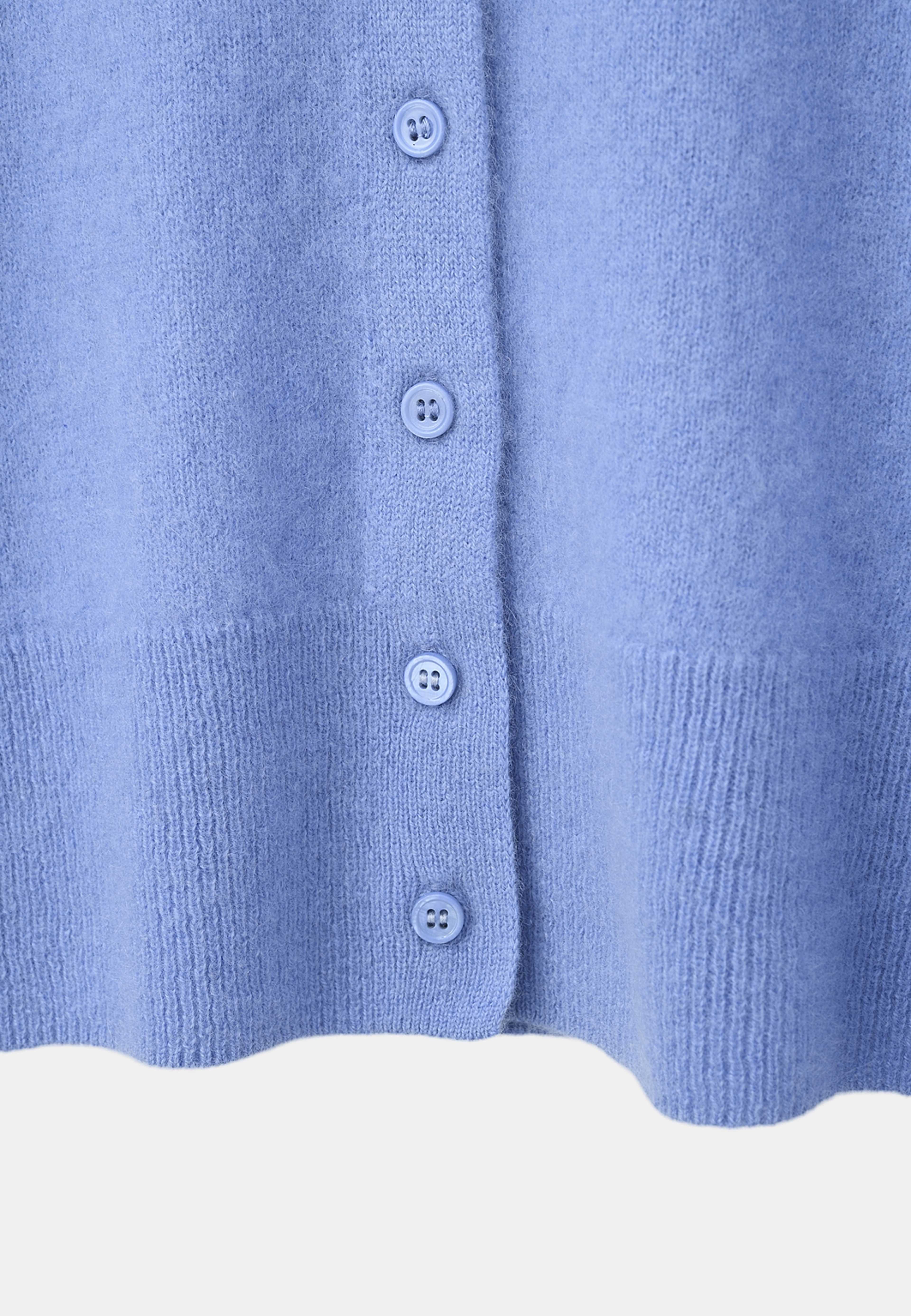Cardigan i kashmir PHOEBE, från Wera, i färgen Blue. Klicka för att öppna bilden i stort format