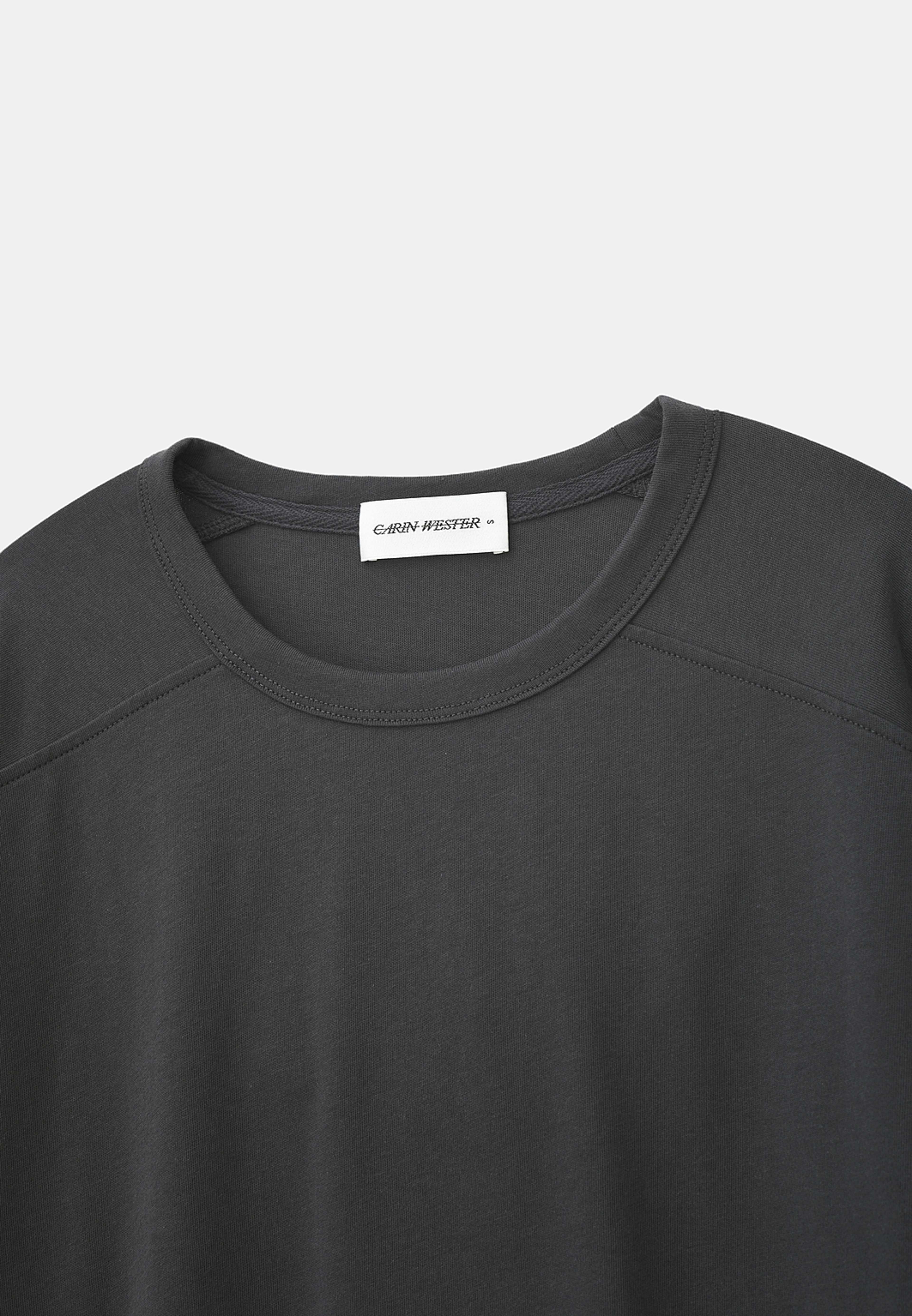 Jerseytopp ALFRIDA, från Carin Wester, i färgen Off Black. Klicka för att öppna bilden i stort format