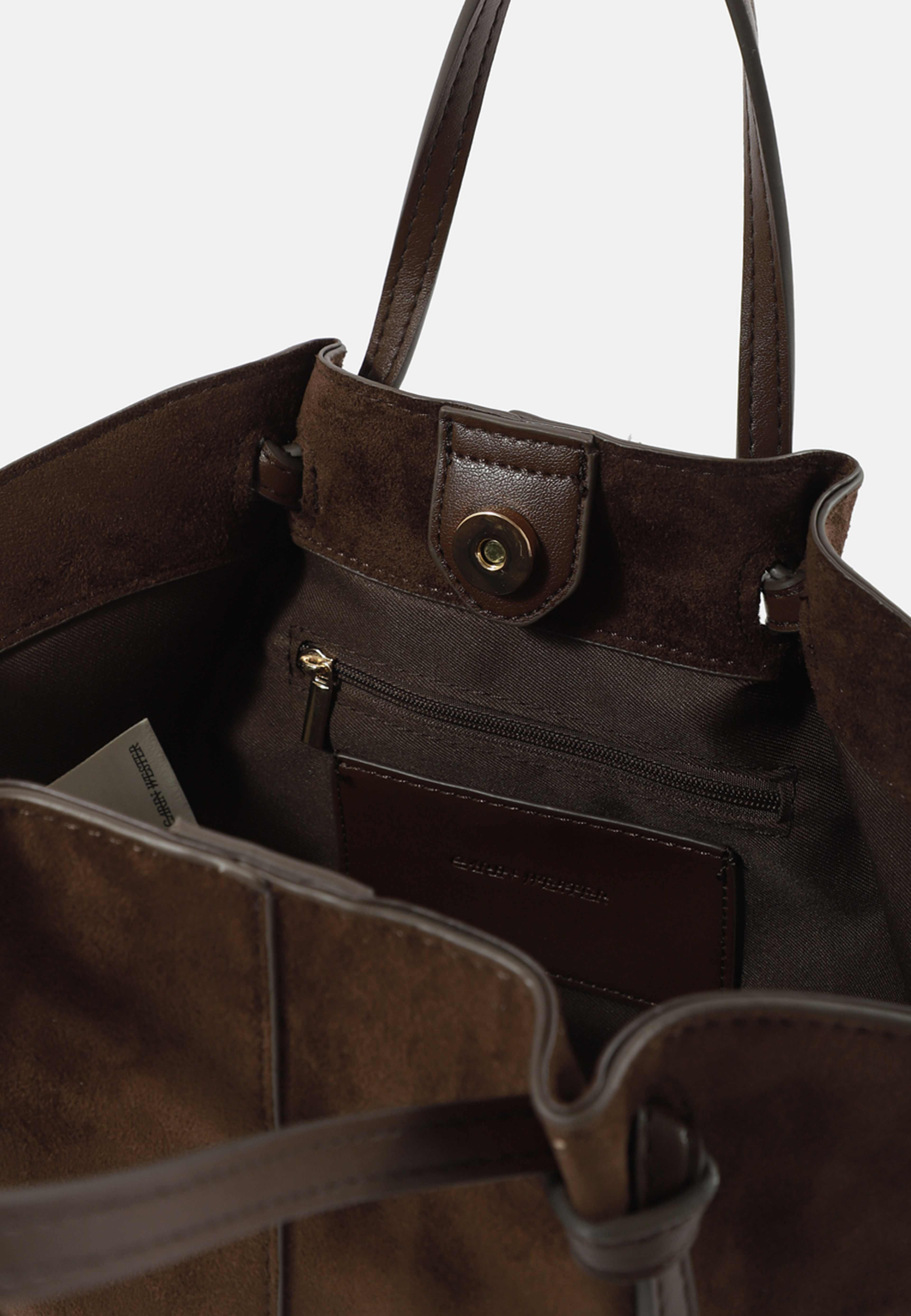 Crossbody SOPHIE, från Carin Wester, i färgen Dk Brown Suede. Klicka för att öppna bilden i stort format