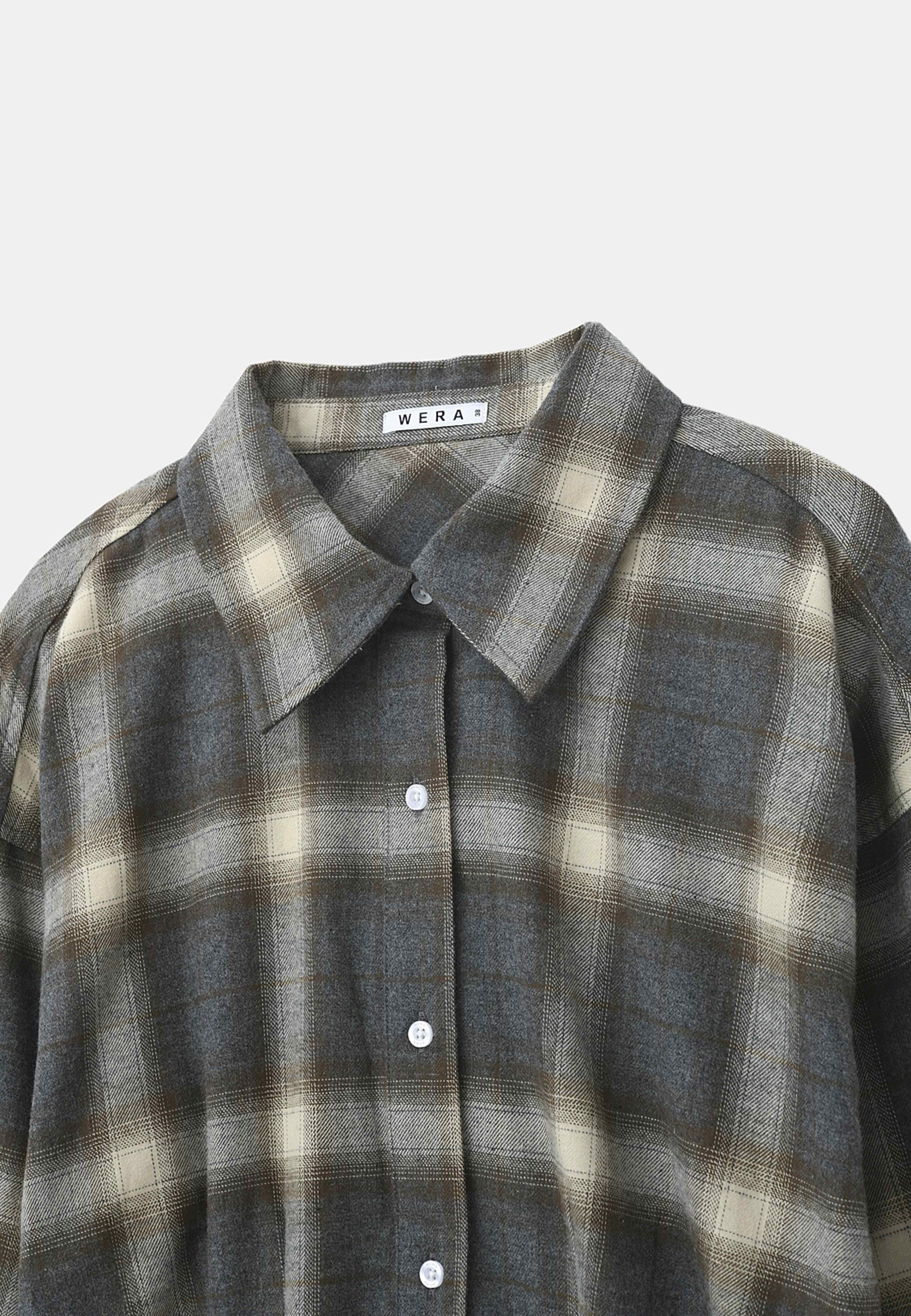 Skjorta MATINE, från Wera, i färgen Grey Check. Klicka för att öppna bilden i stort format
