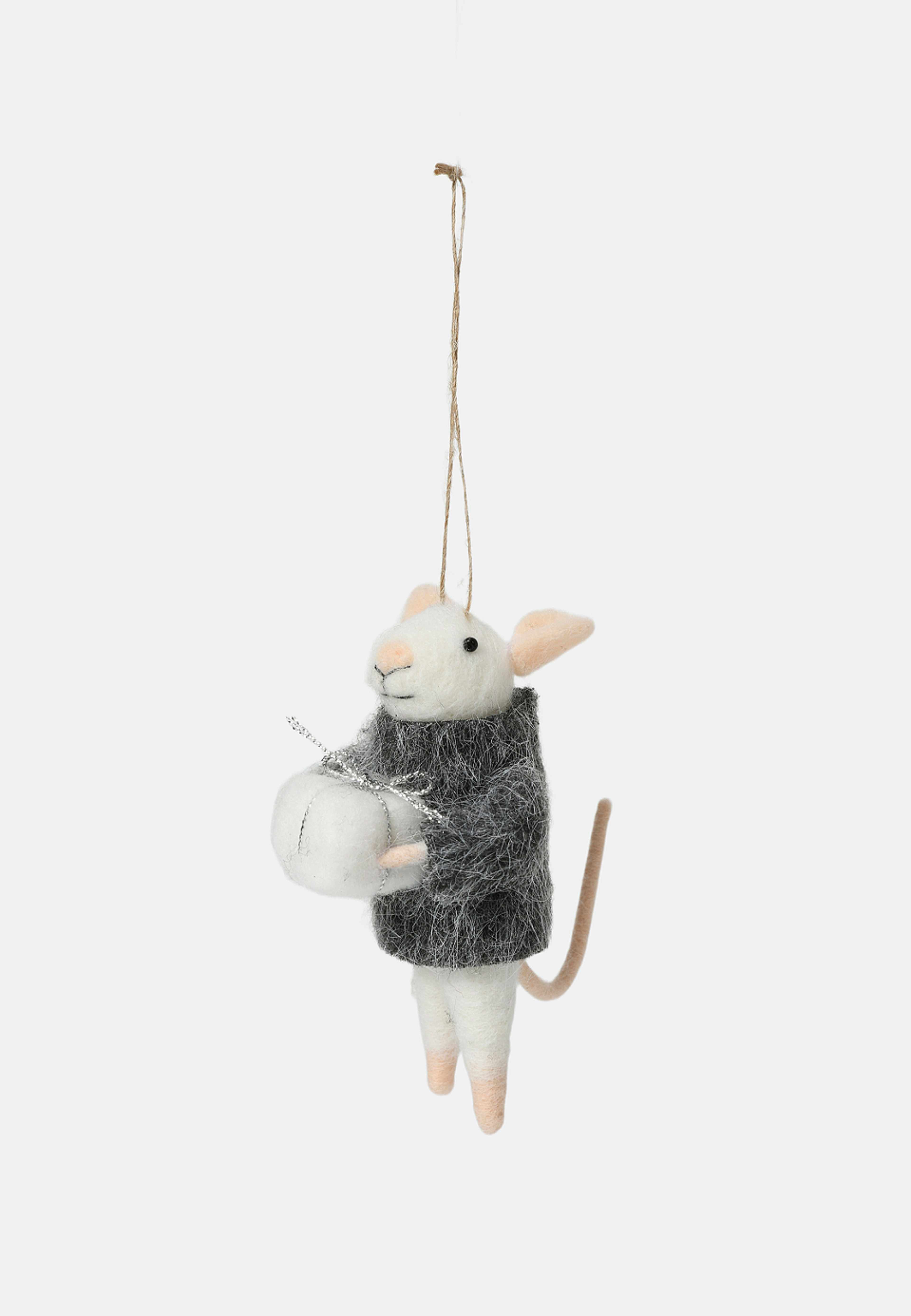 Julgranshänge i ull mus med paket, från Åhléns Home, i färgen White/Grey. Klicka för att öppna bilden i stort format