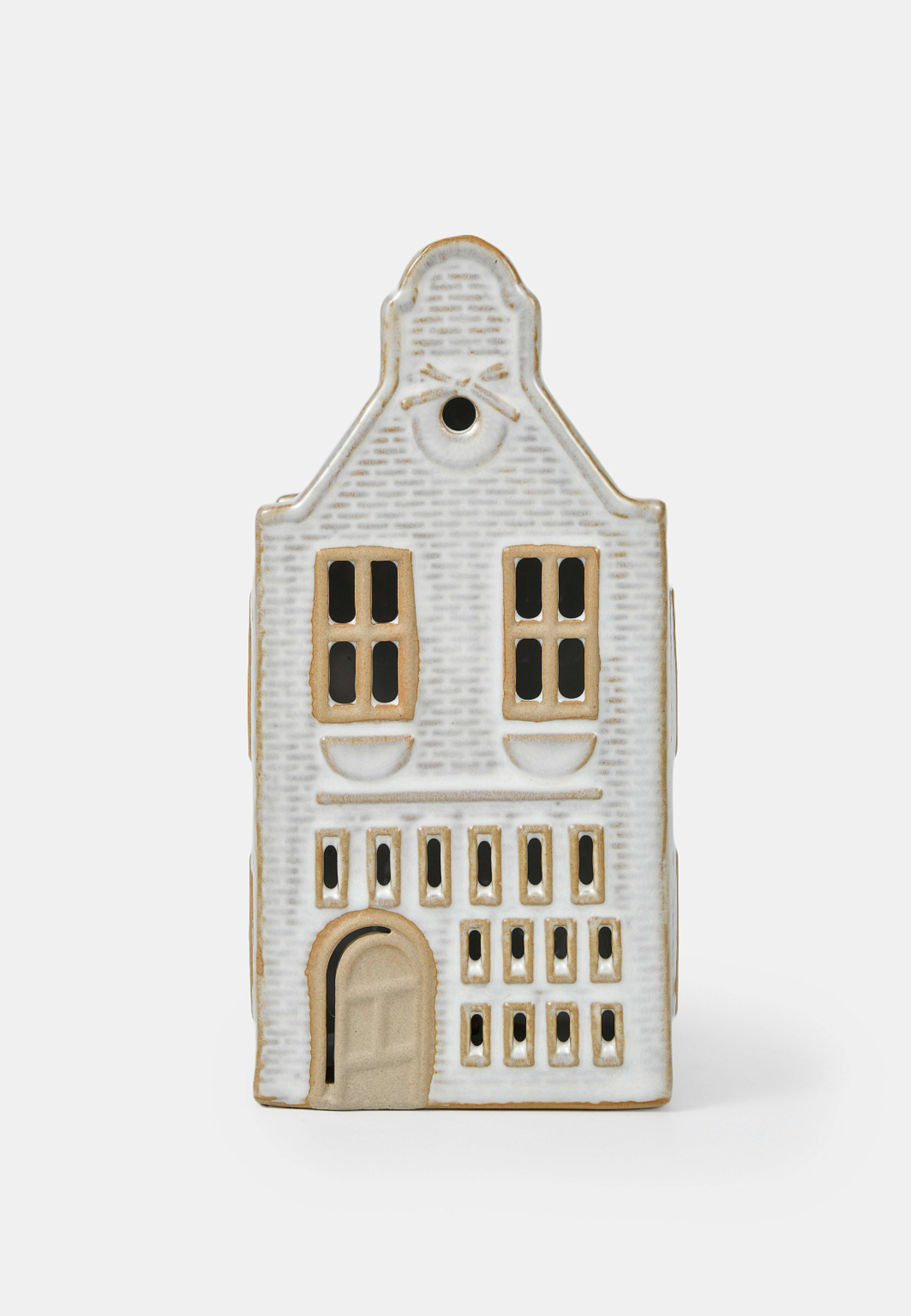 Ljuslykta hus LED 16 cm, från Åhléns Home, i färgen Beige. Klicka för att öppna bilden i stort format