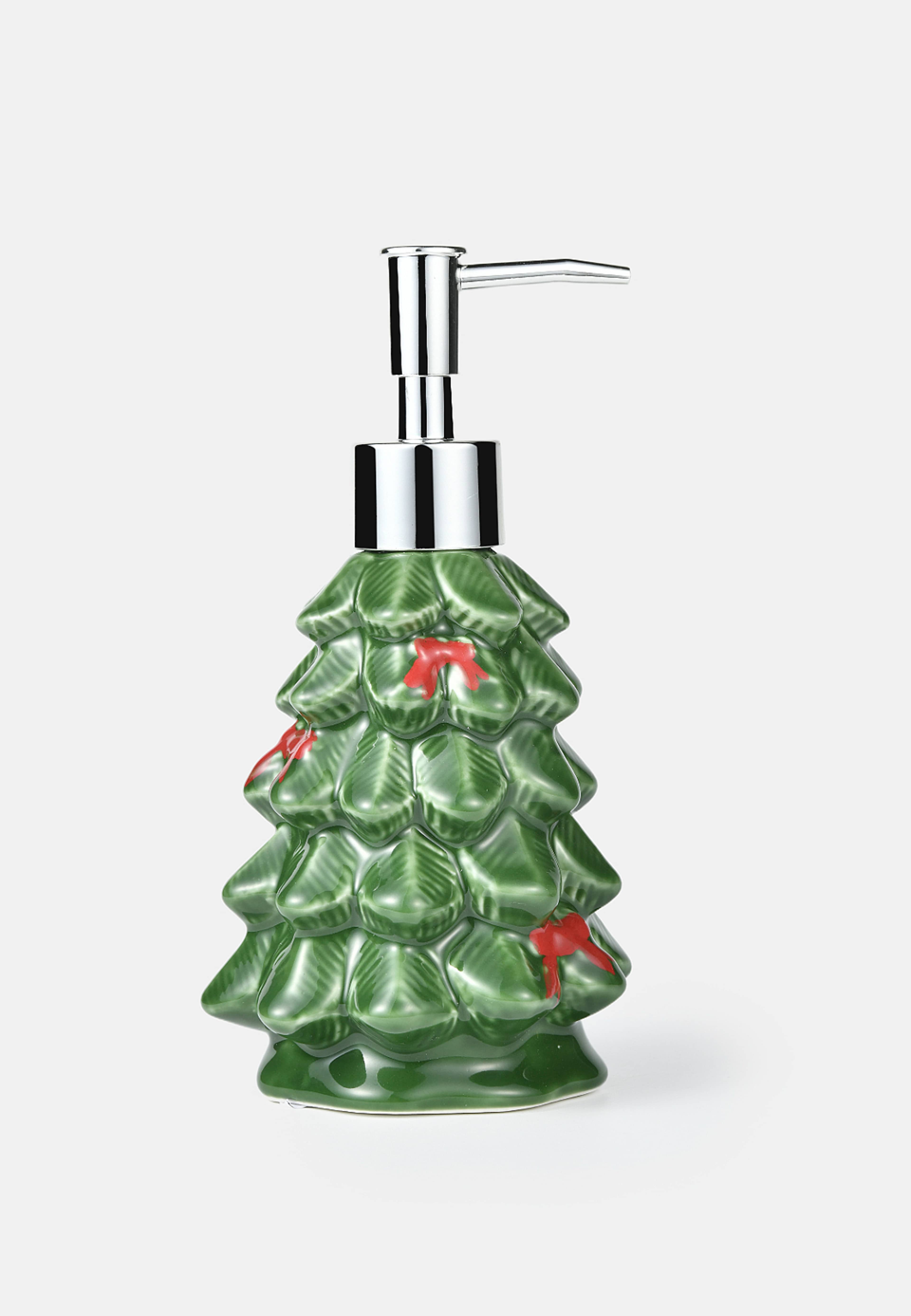 Tvålpump julgran, från Åhléns Home, i färgen Dk Green. Klicka för att öppna bilden i stort format