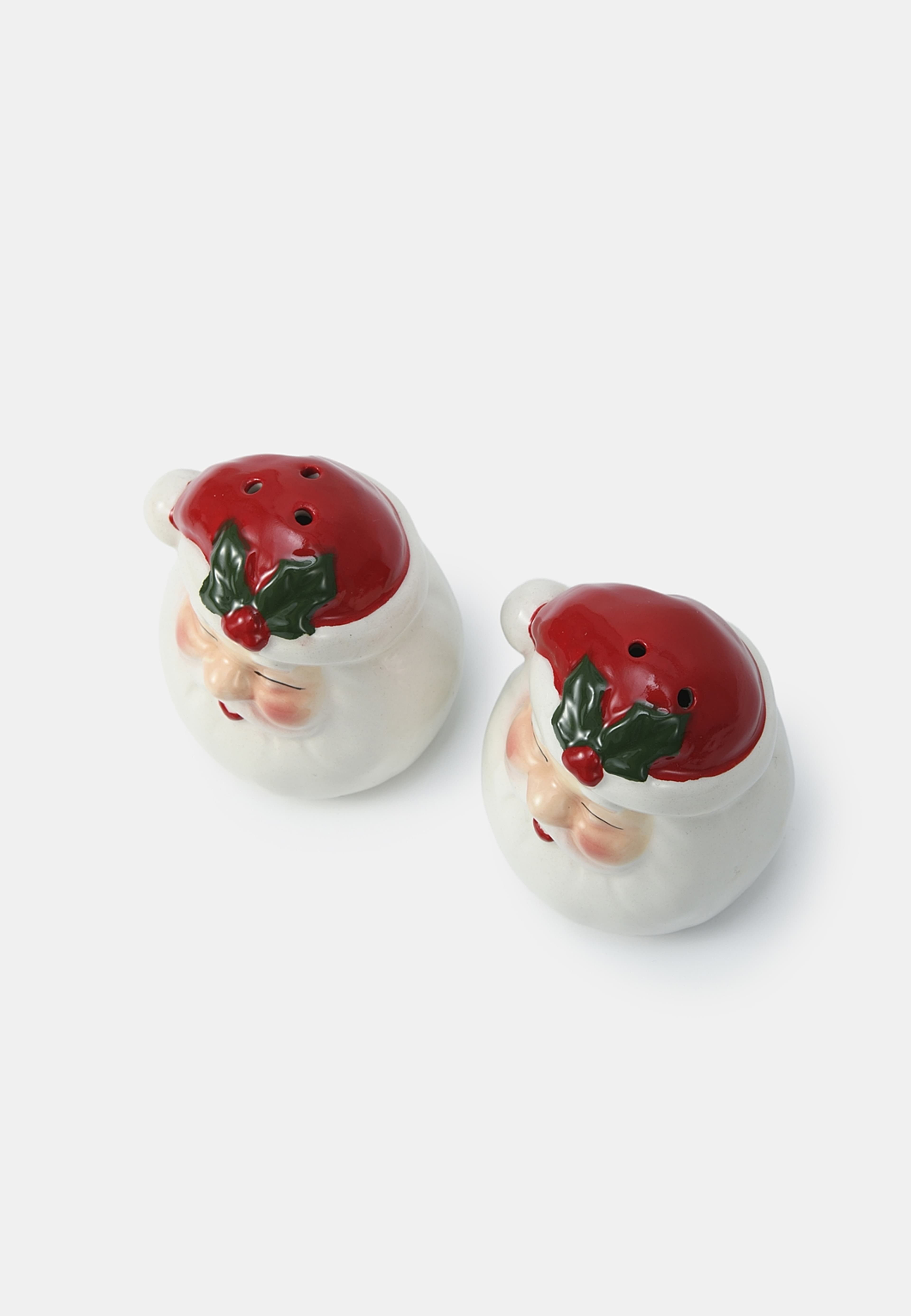 Salt- och pepparkar SANTA, från Åhléns Home, i färgen Red. Klicka för att öppna bilden i stort format