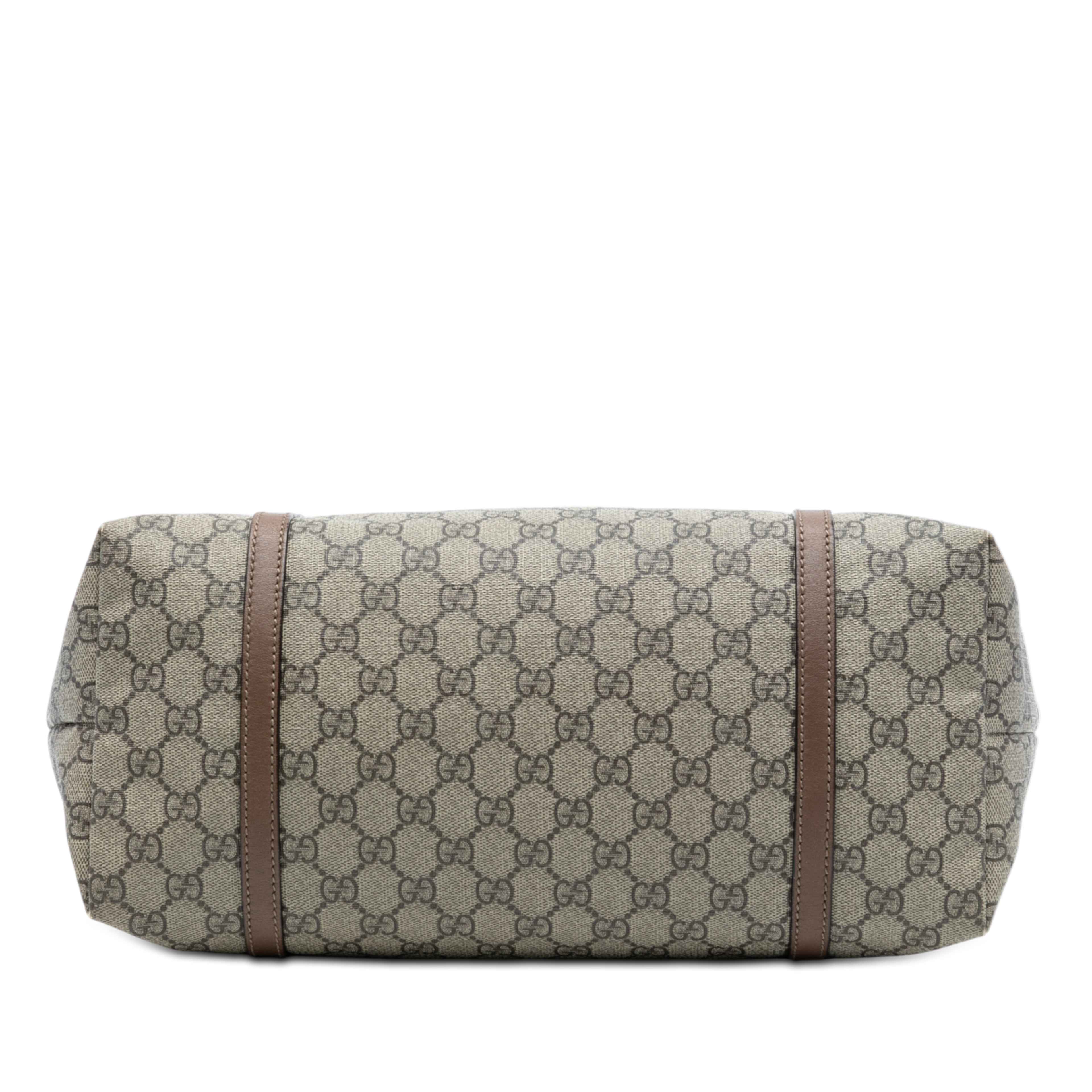 Gucci Gg Supreme Nice Tote, från Luxclusif, i färgen beige. Klicka för att öppna bilden i stort format