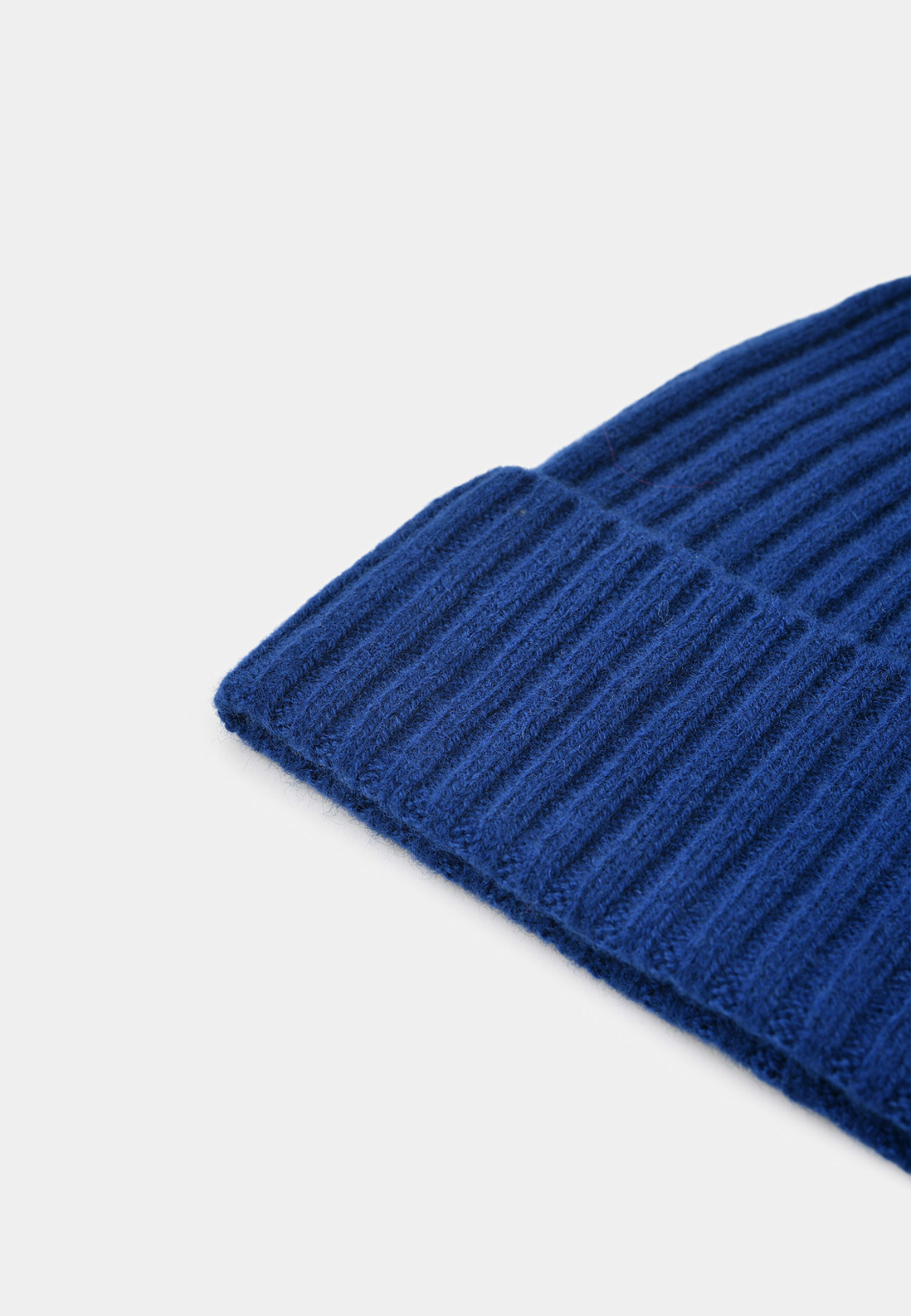 Mössa i ull och kashmir HUGO, från NORVIE, i färgen Bright Blue. Klicka för att öppna bilden i stort format