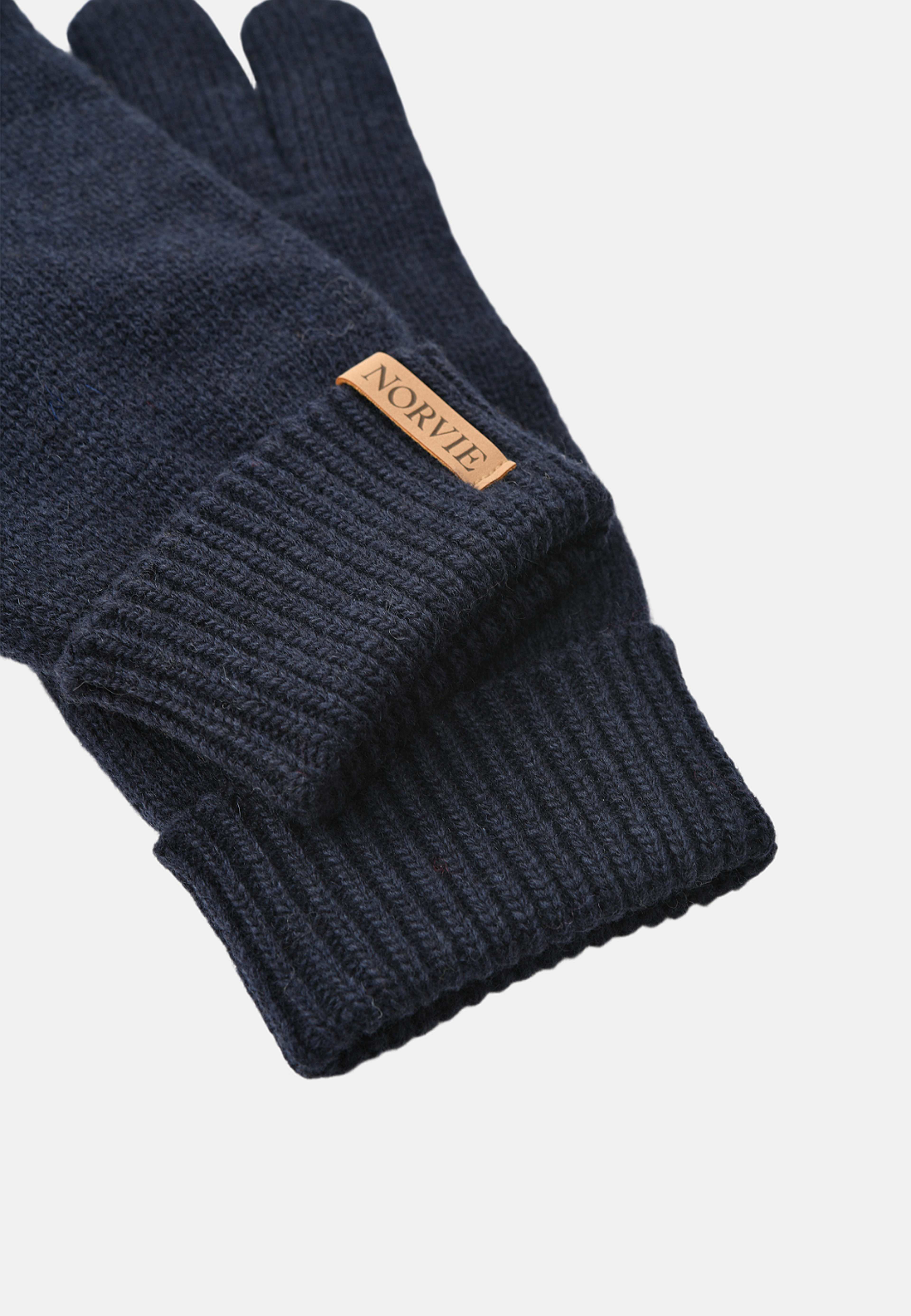 Fingervantar i ullmix HERMAN, från NORVIE, i färgen Navy. Klicka för att öppna bilden i stort format