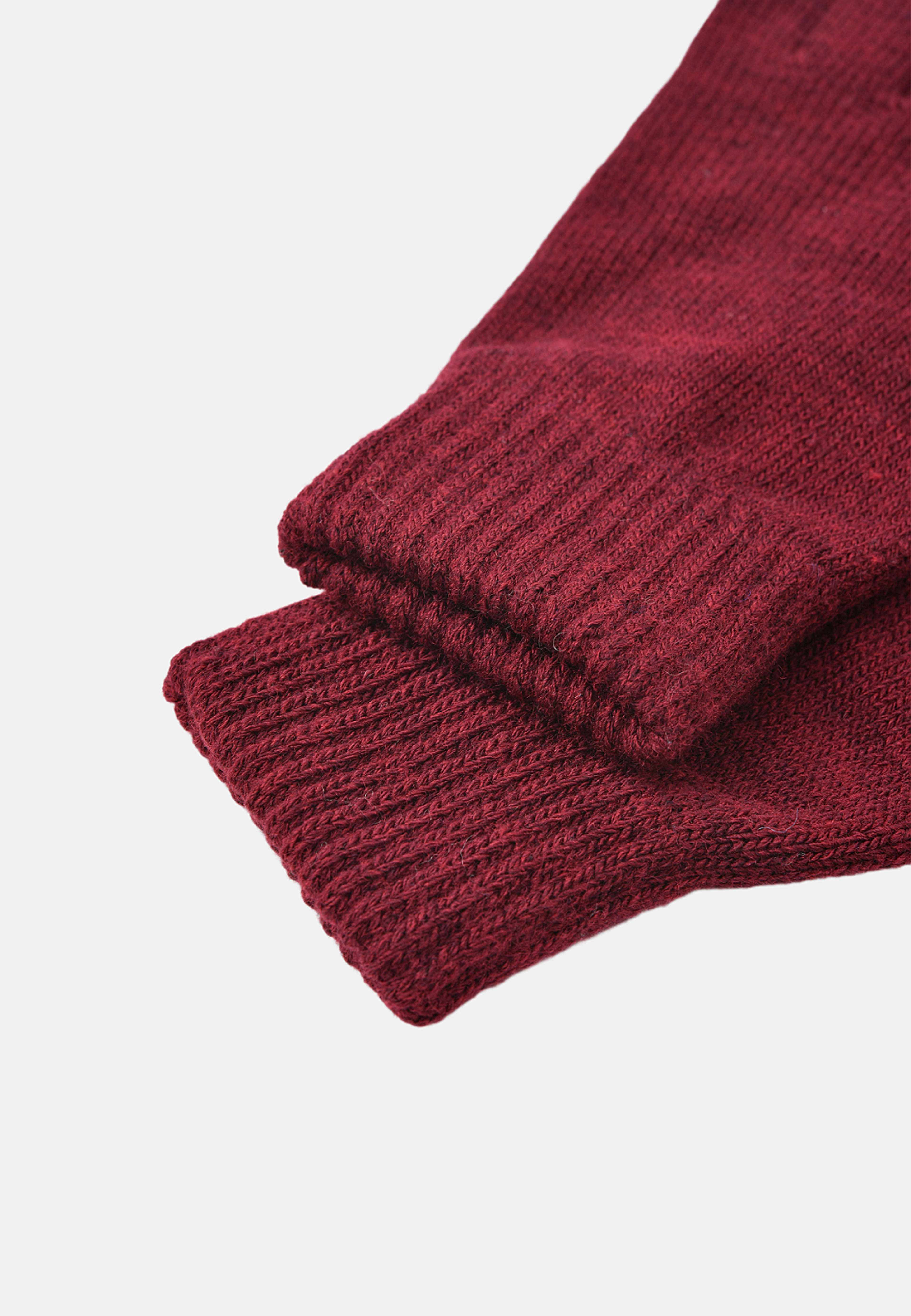Stickade fingervantar JULIE, från Å WOMAN, i färgen Wine Red. Klicka för att öppna bilden i stort format