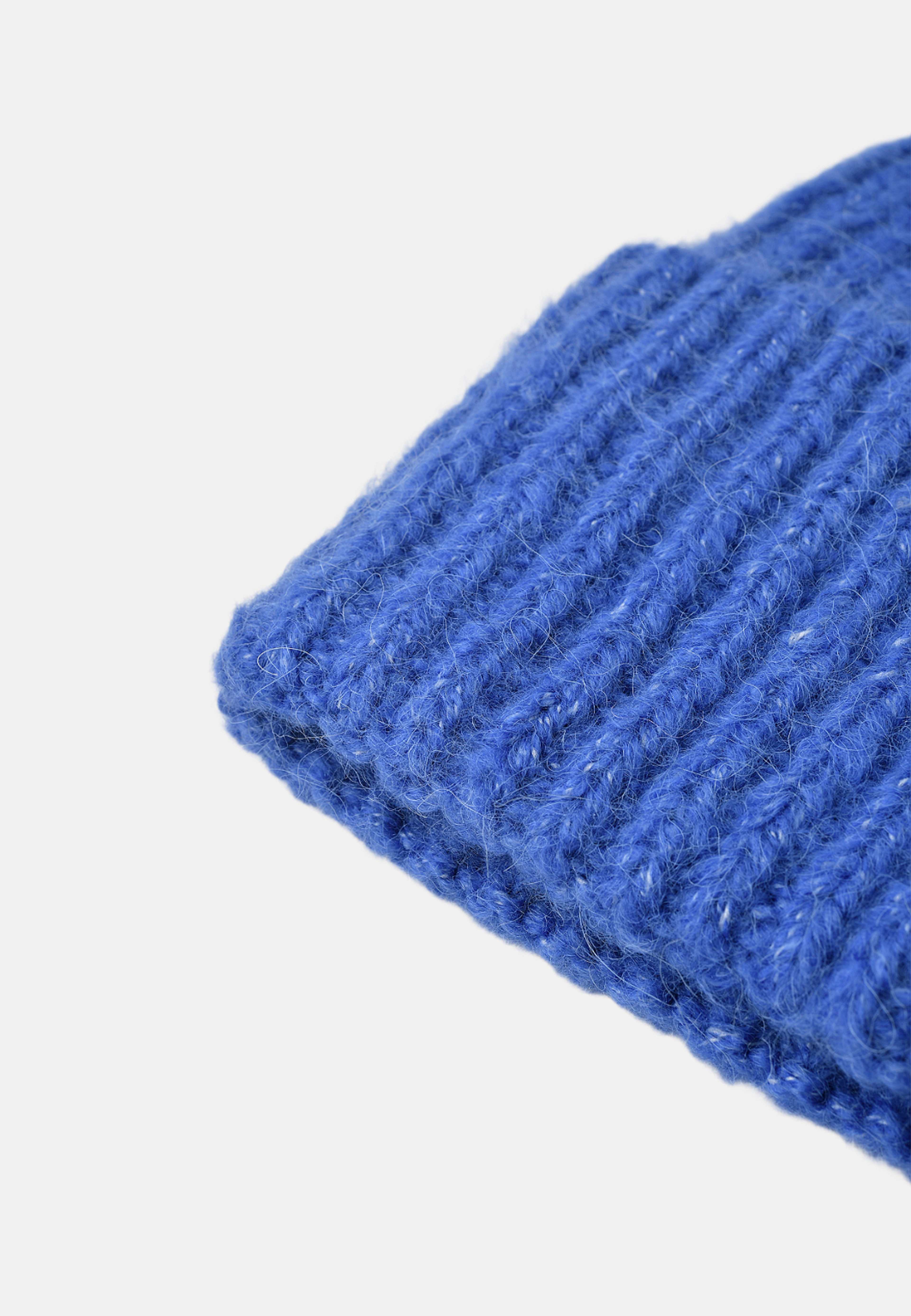 Chunky beanie ALBA, från Carin Wester, i färgen Blue. Klicka för att öppna bilden i stort format