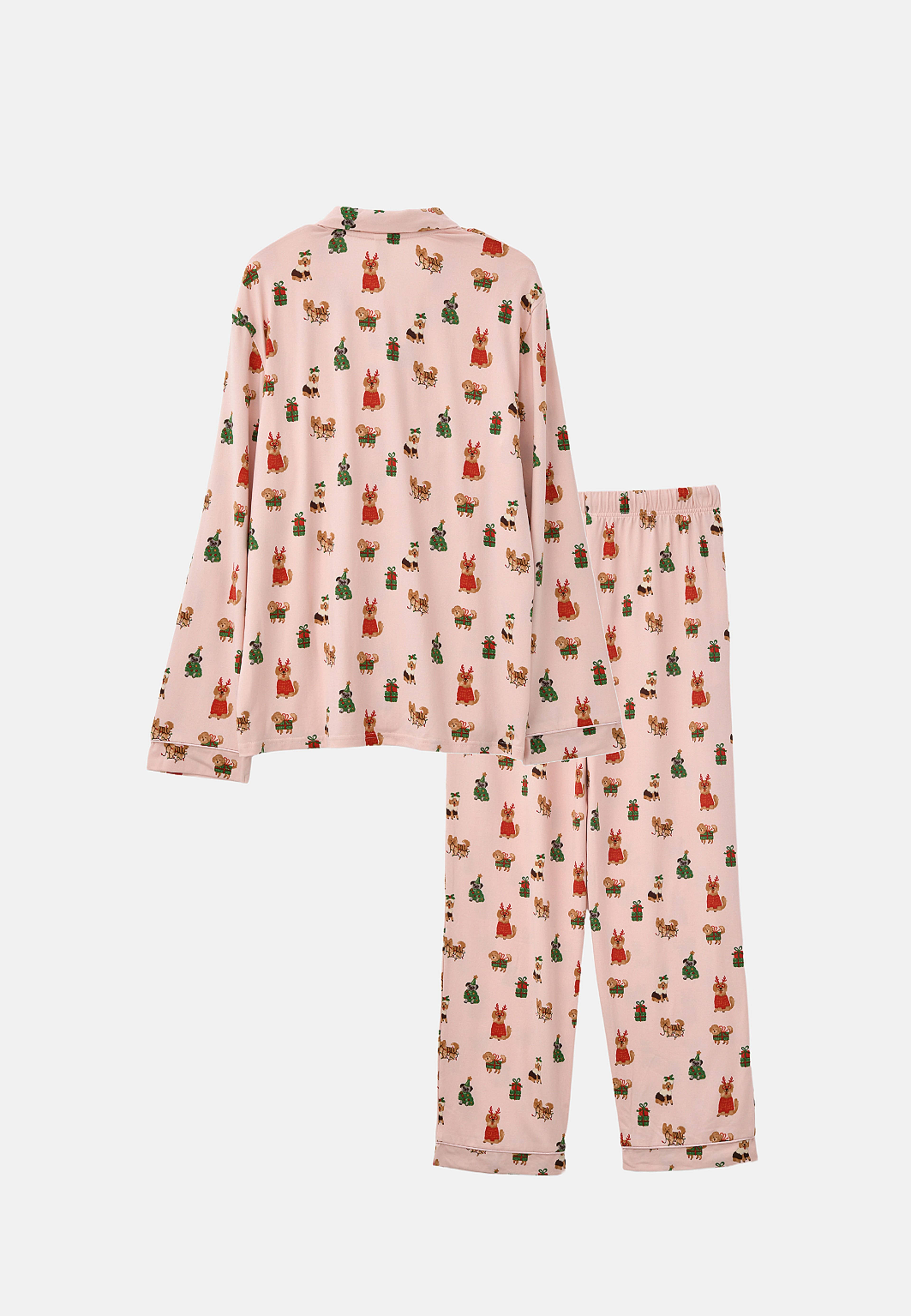 Julpyjamas HOLLY, från Å WOMAN, i färgen Holiday Lights. Klicka för att öppna bilden i stort format