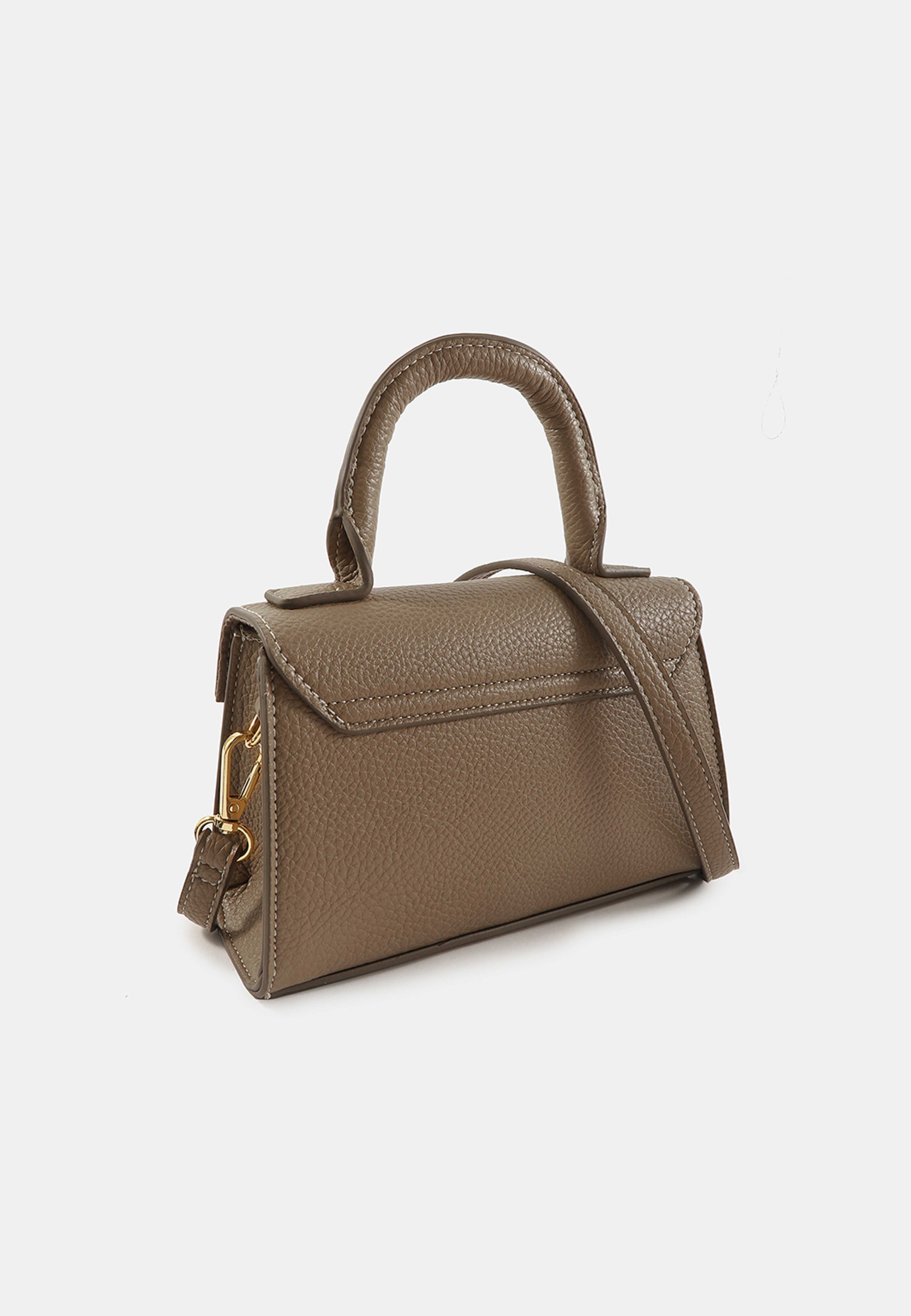 Handväska mini LOVA, från Å WOMAN, i färgen Beige. Klicka för att öppna bilden i stort format