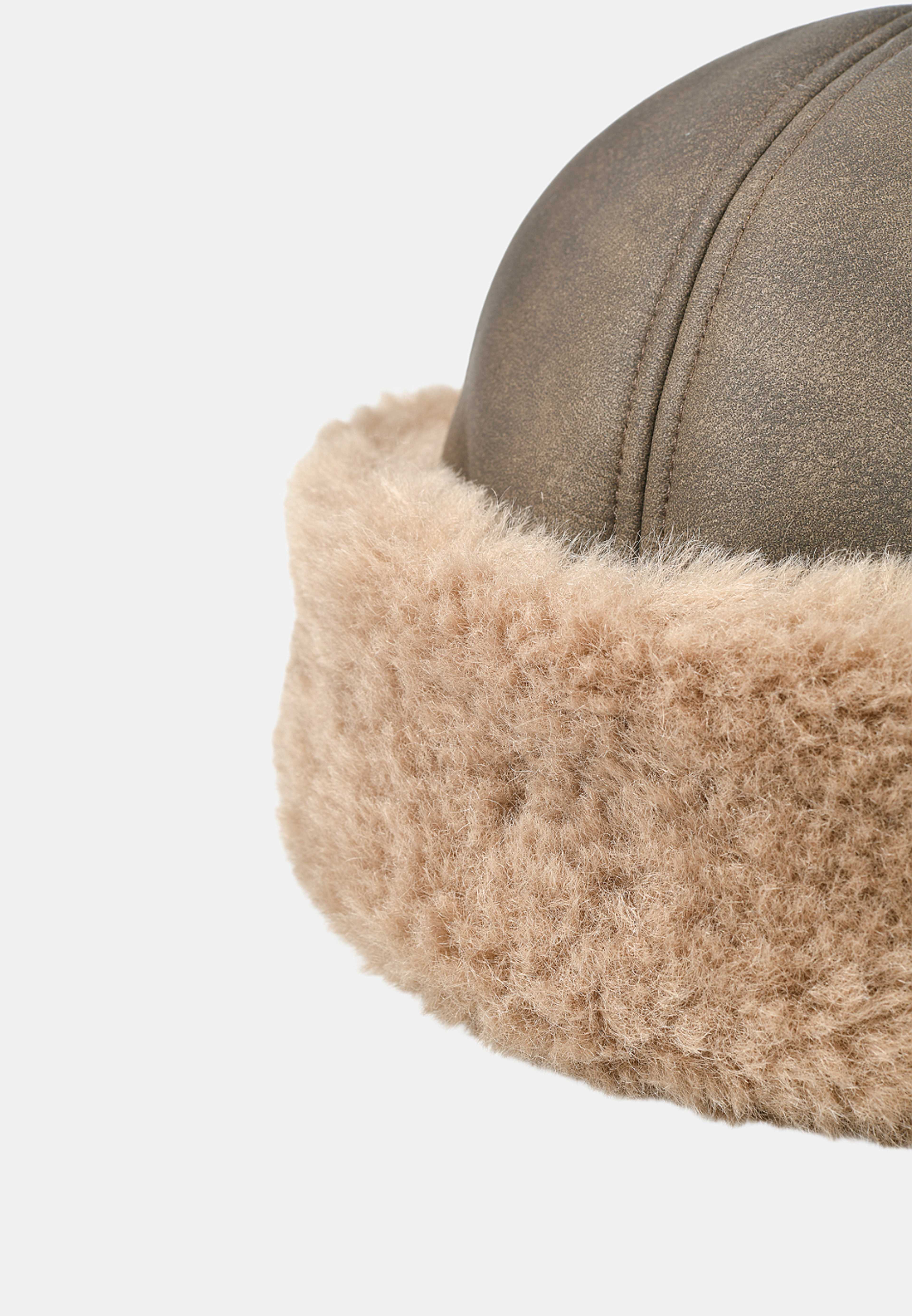 Fodrad mössa MIMMI, från Carin Wester, i färgen Soft Brown. Klicka för att öppna bilden i stort format