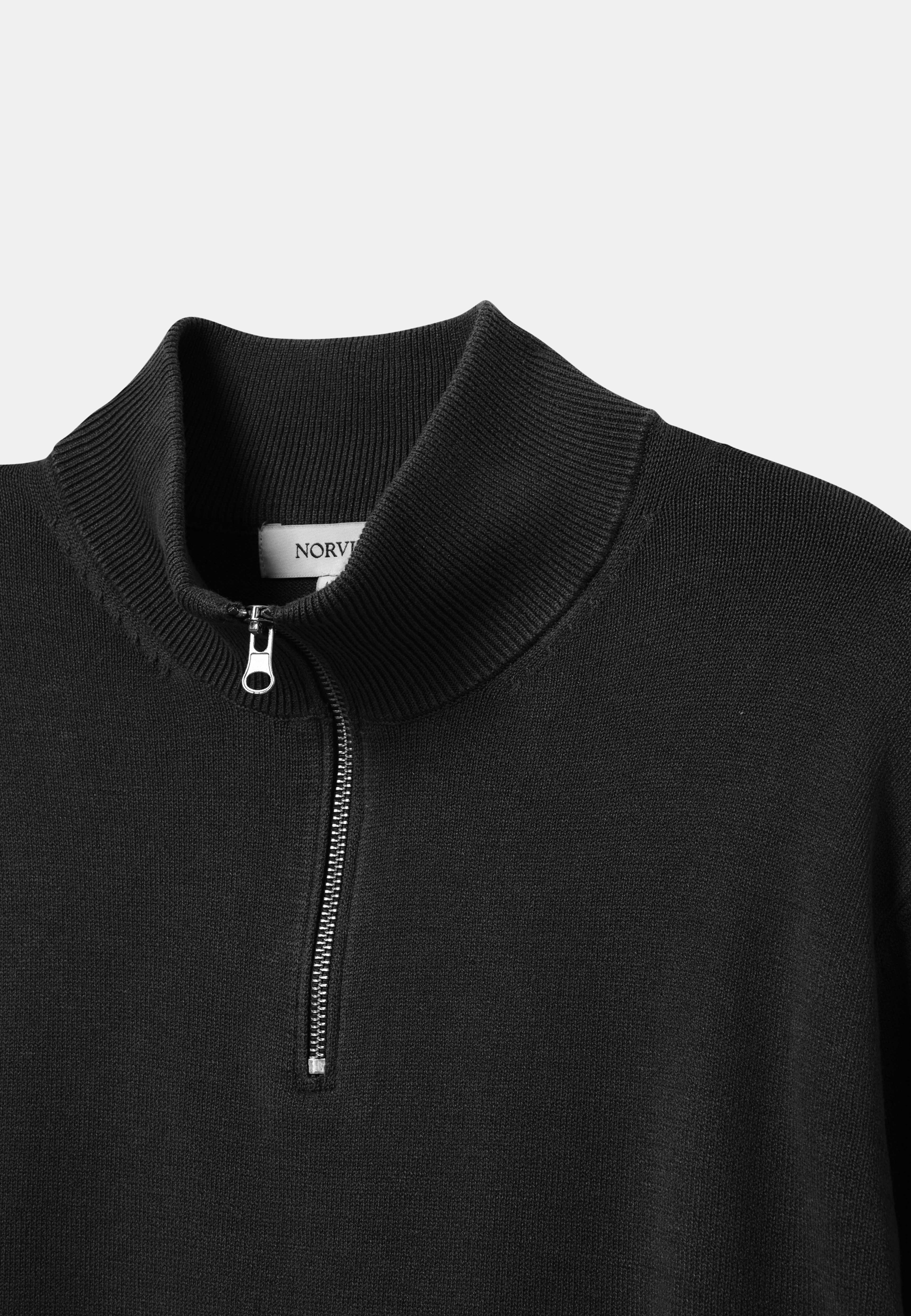 Tröja med half zip ILYA, från NORVIE, i färgen Brown. Klicka för att öppna bilden i stort format