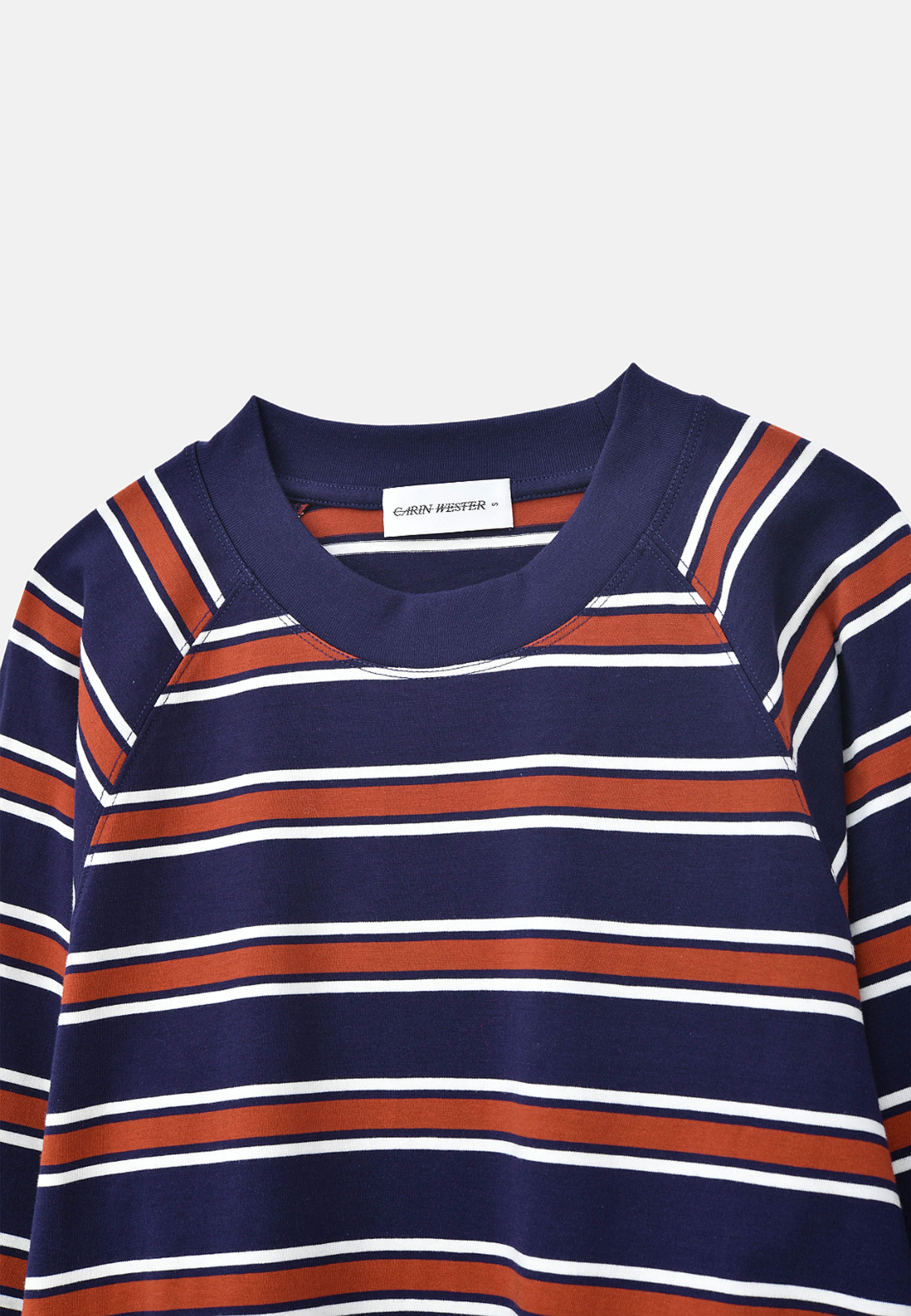 Långärmad t-shirt IRENE, från Carin Wester, i färgen Navy Wine. Klicka för att öppna bilden i stort format