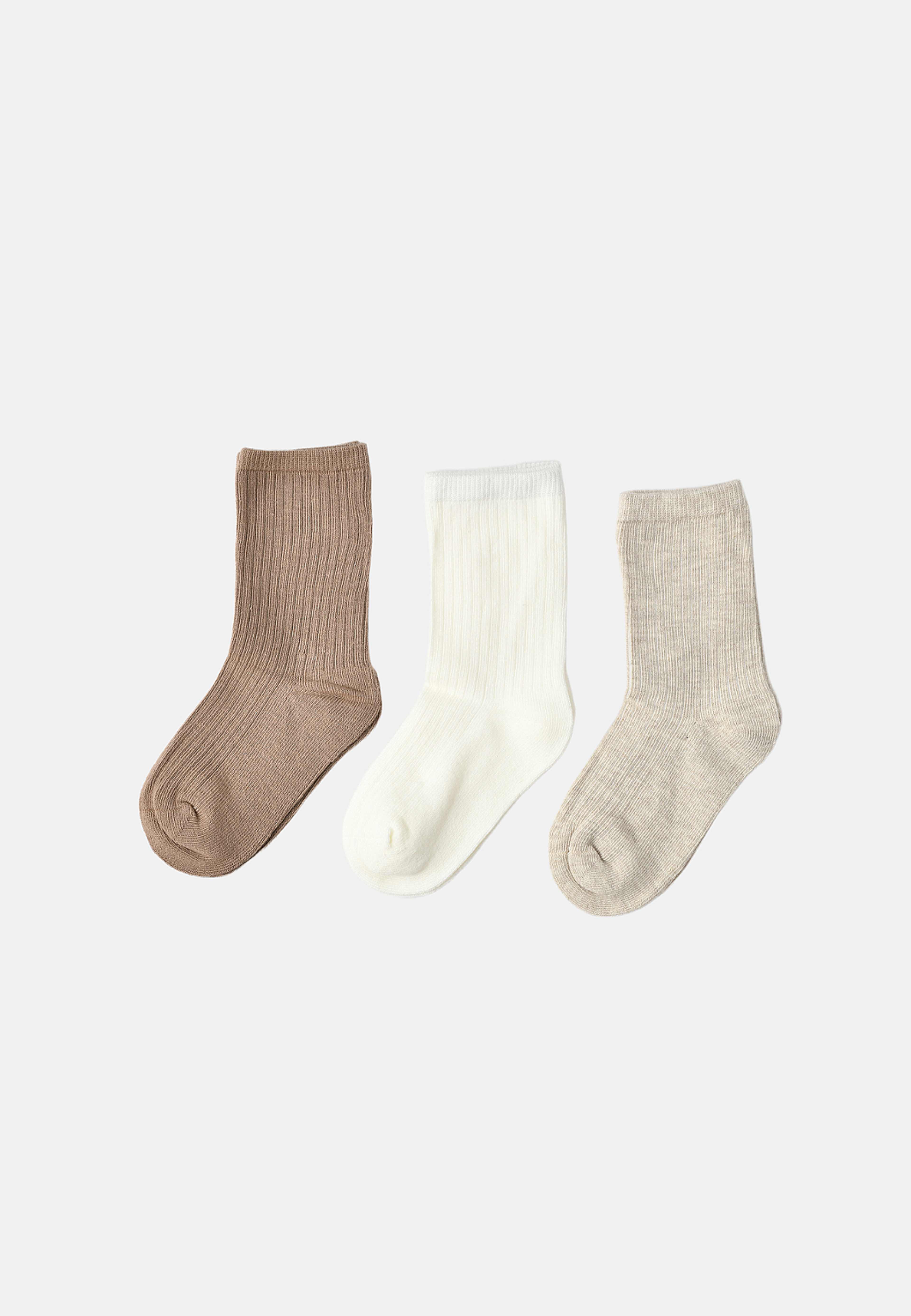 Ribbade strumpor, 3-pack, från RIKIKI, i färgen Beige. Klicka för att öppna bilden i stort format