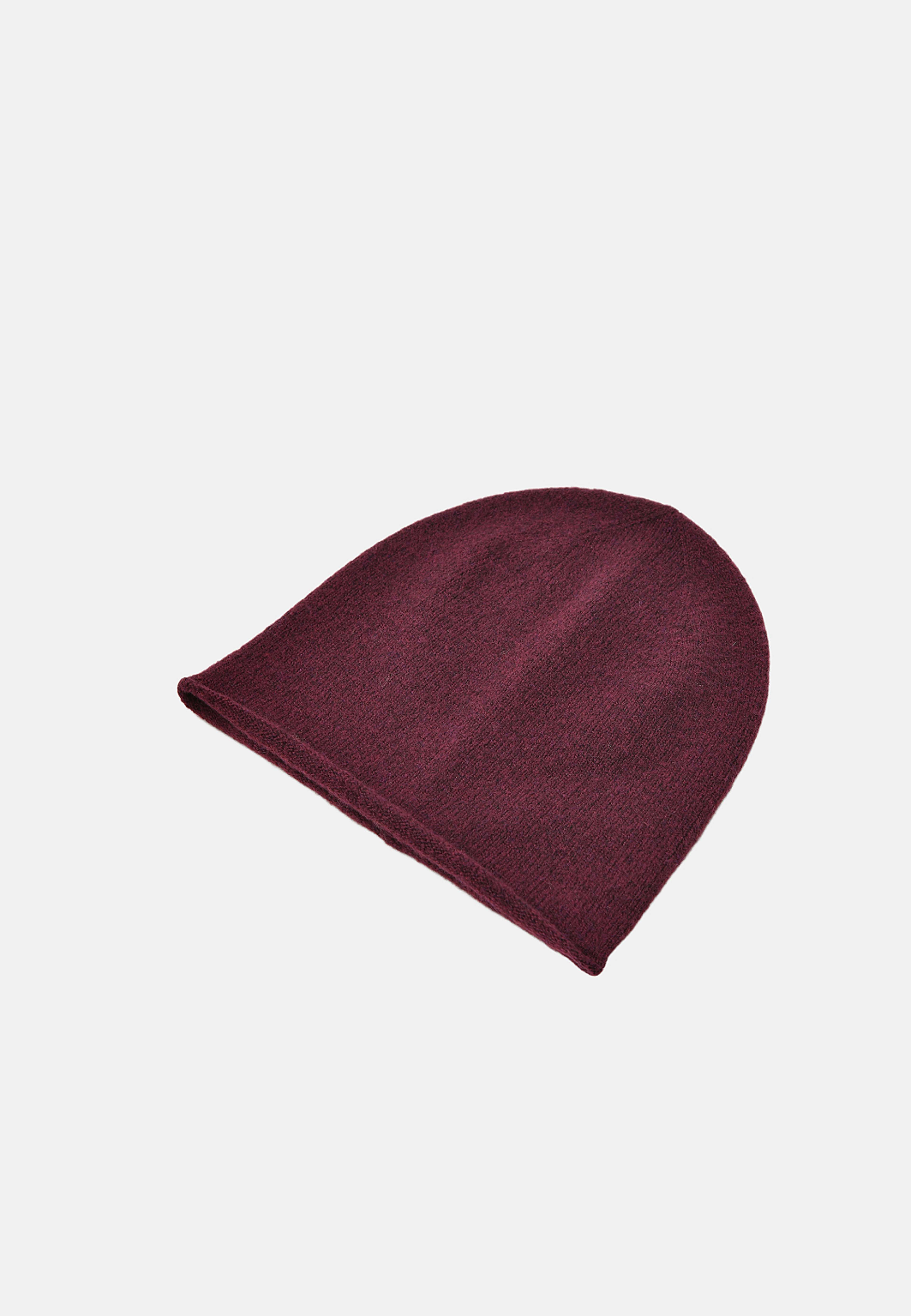 Mössa INA, från Å WOMAN, i färgen Wine Red. Klicka för att öppna bilden i stort format