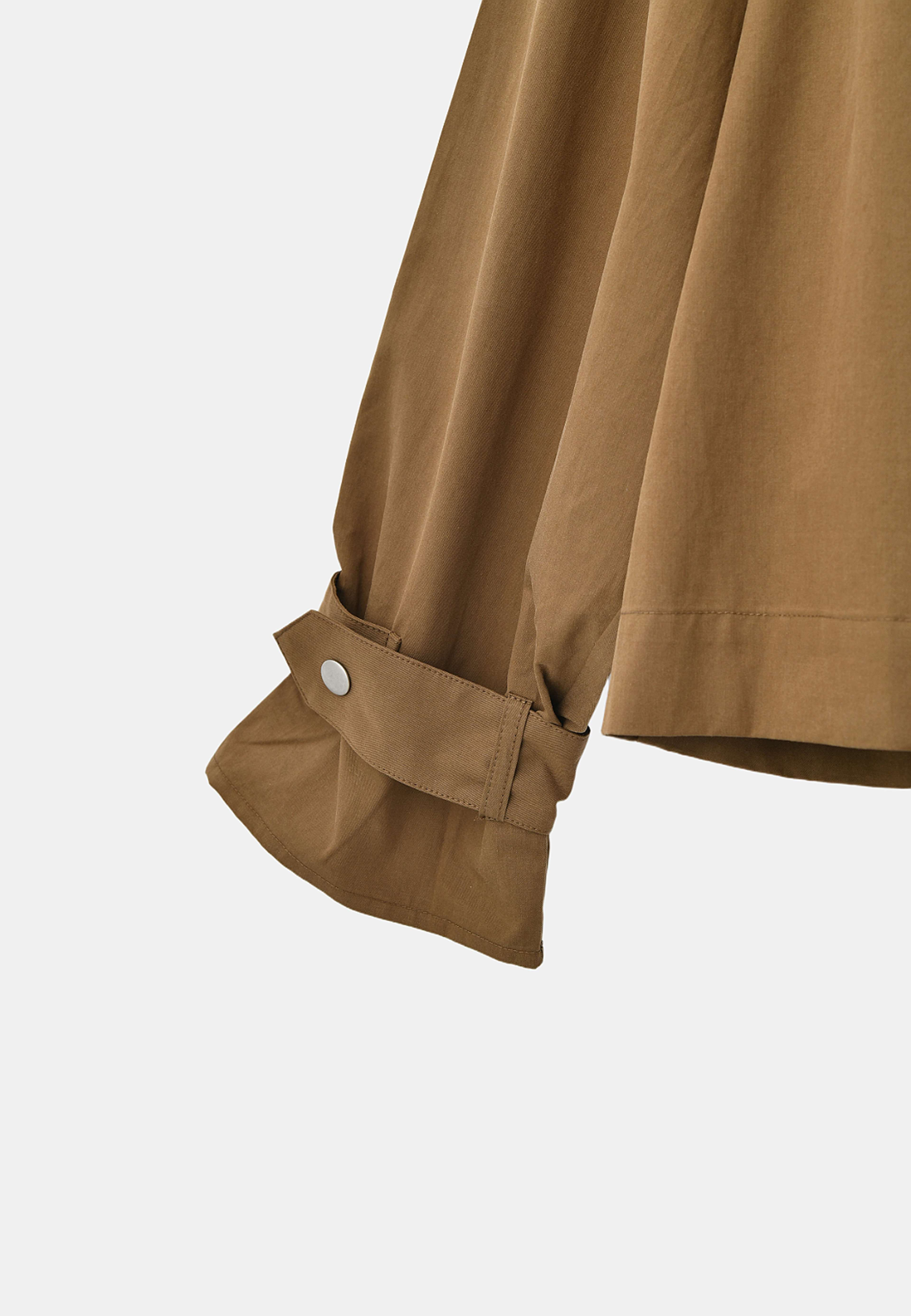 Blus KRISTA, från Carin Wester, i färgen Dark Olive. Klicka för att öppna bilden i stort format