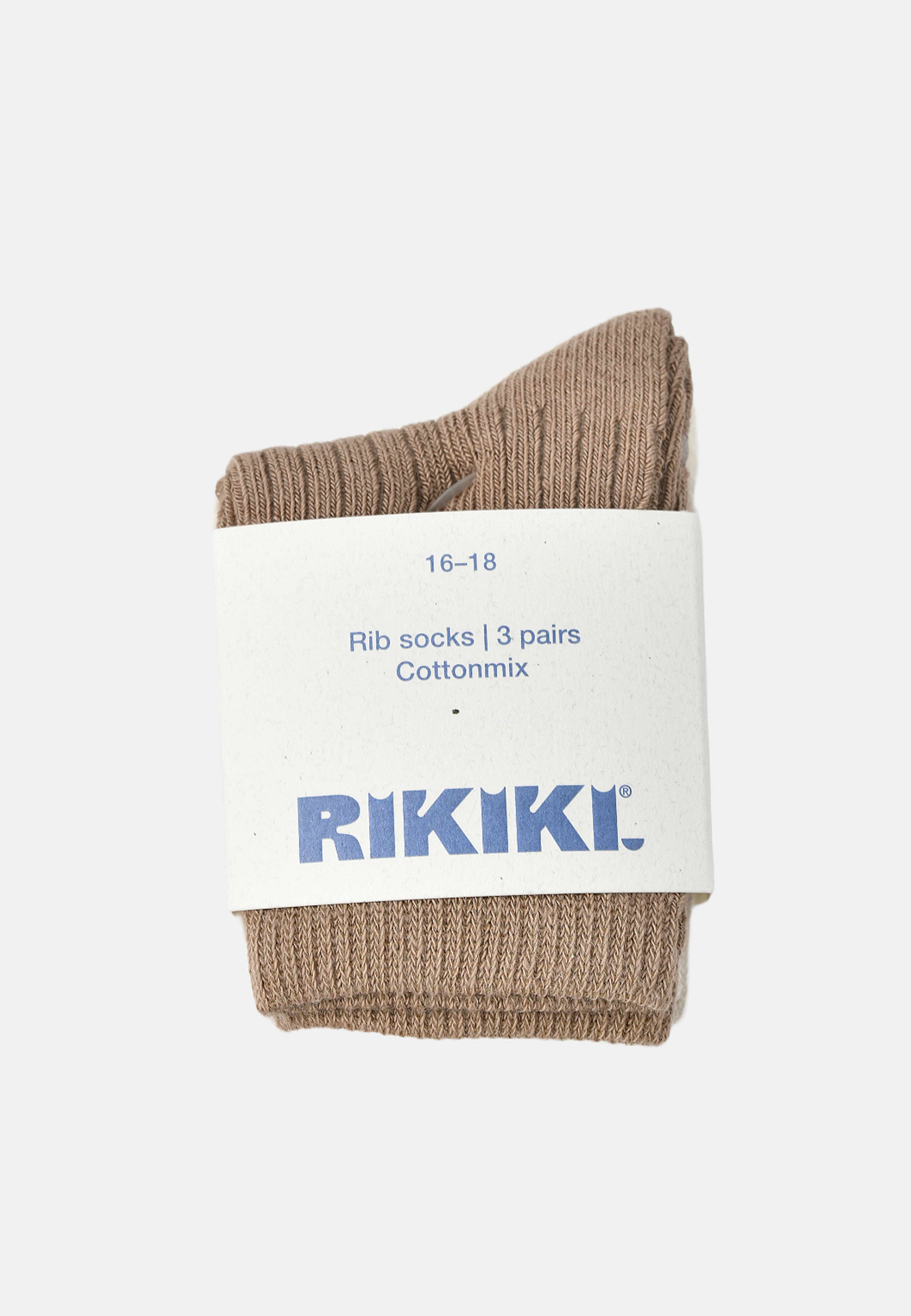 Babystrumpor med halkskydd, 3-pack, från RIKIKI, i färgen Beige. Klicka för att öppna bilden i stort format