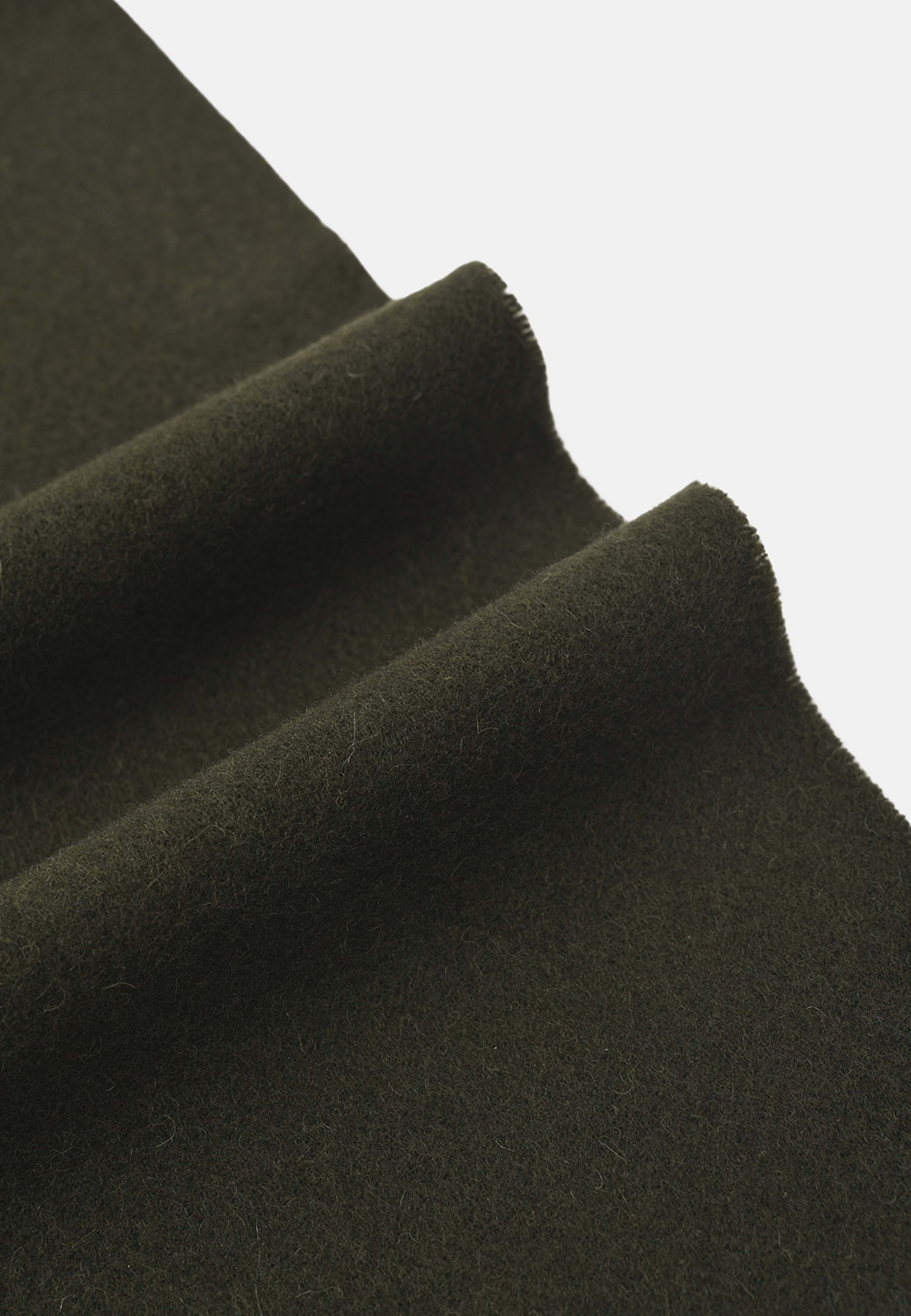 Halsduk i ull SEBASTIAN, från NORVIE, i färgen Dark Green. Klicka för att öppna bilden i stort format