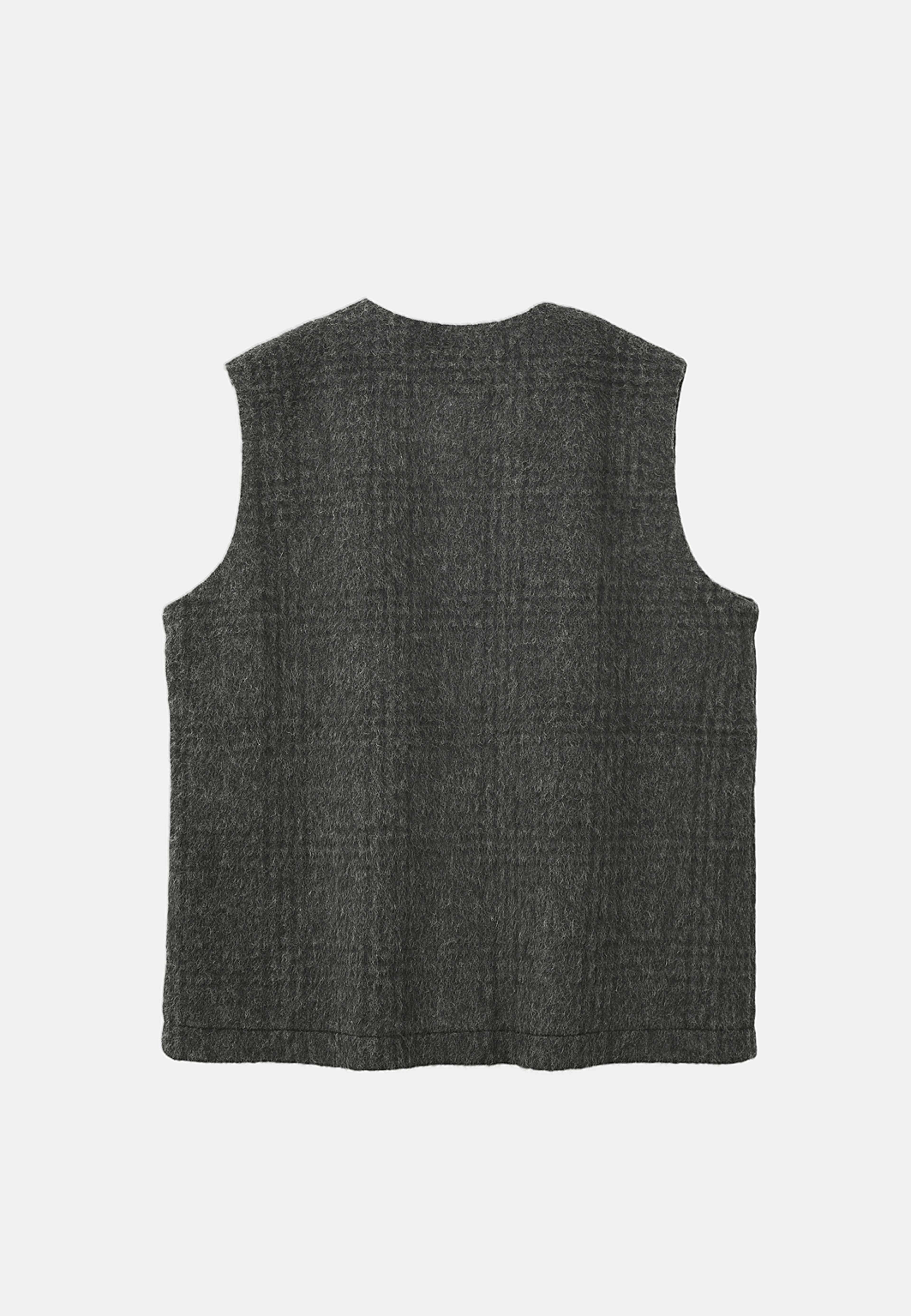 Väst i ullmix JERRY, från Carin Wester, i färgen Dark Grey Check. Klicka för att öppna bilden i stort format