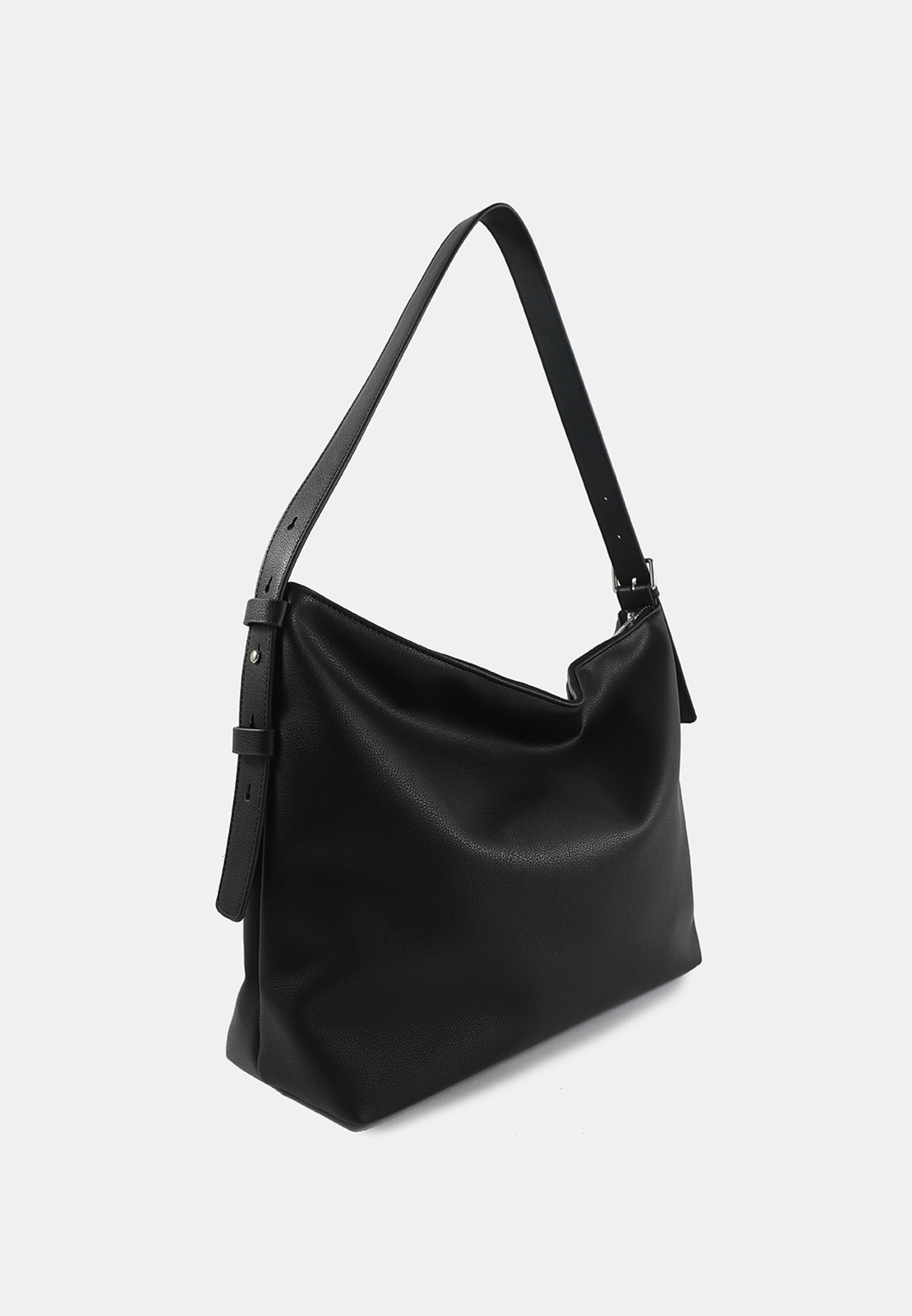 Zipper tote BETTY, från Carin Wester, i färgen Black. Klicka för att öppna bilden i stort format