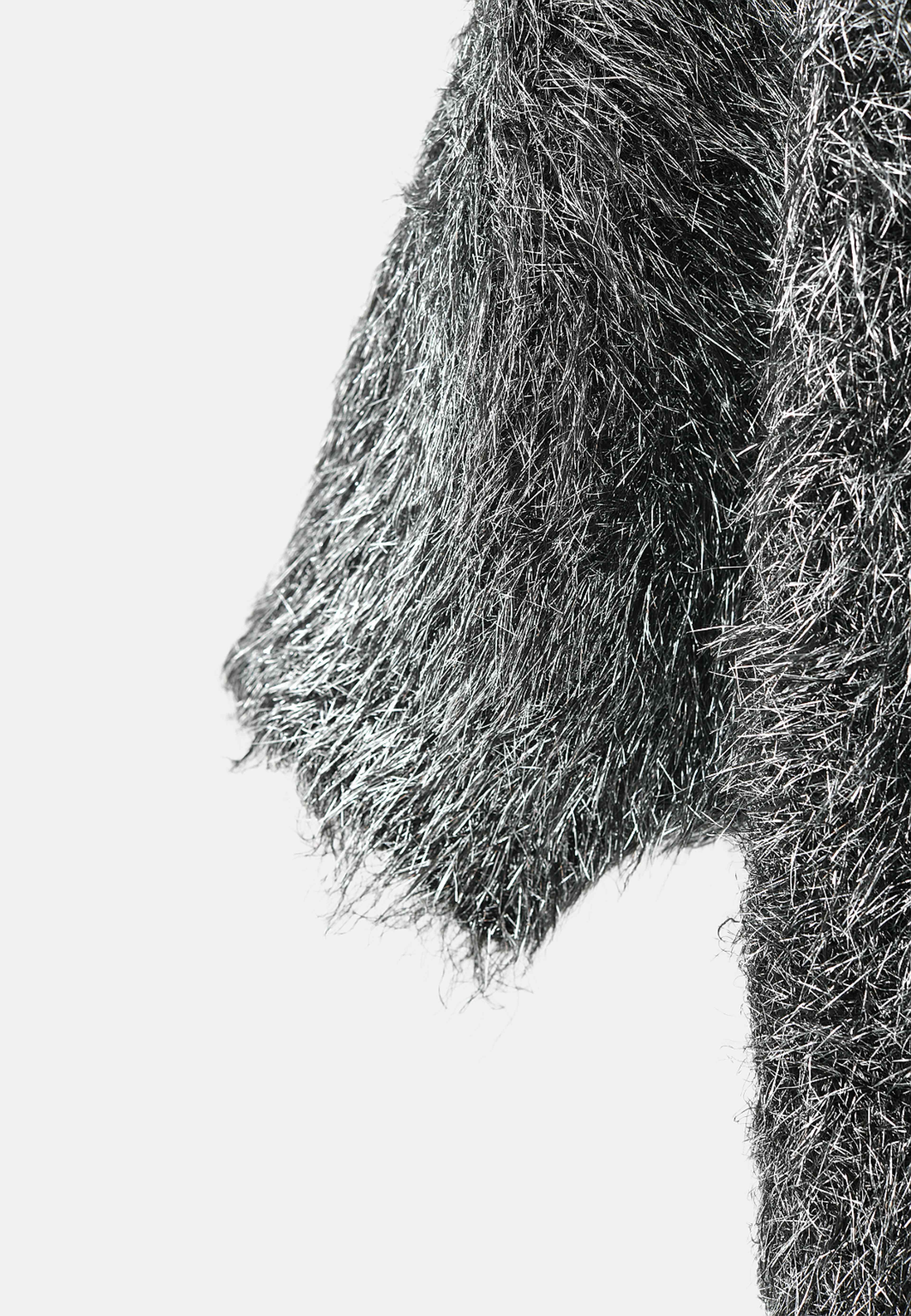 Lurvig glittertröja COLLEEN, från Carin Wester, i färgen Black/Silver. Klicka för att öppna bilden i stort format