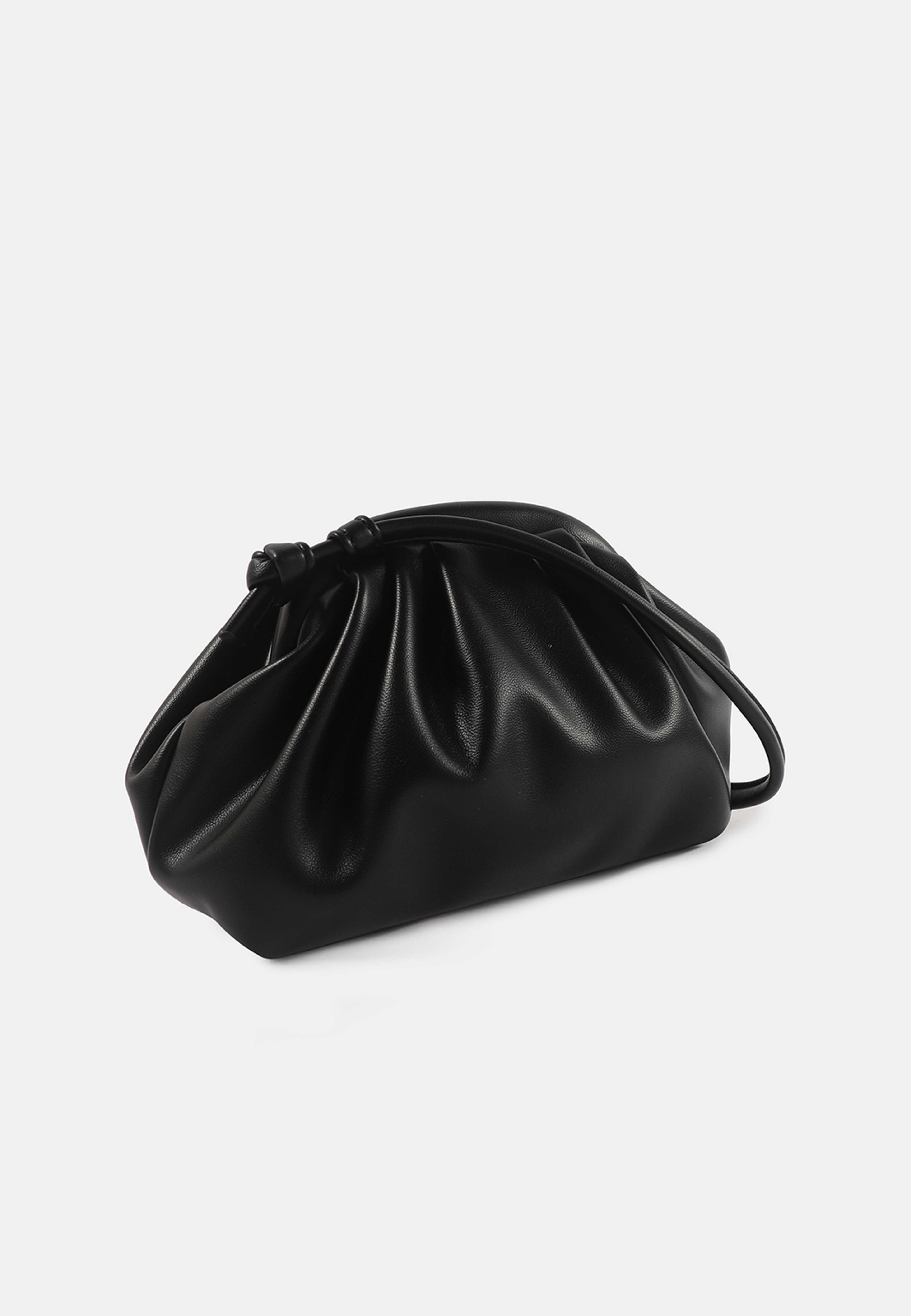 Kuvertväska BOO mini clutch, från Carin Wester, i färgen Black. Klicka för att öppna bilden i stort format