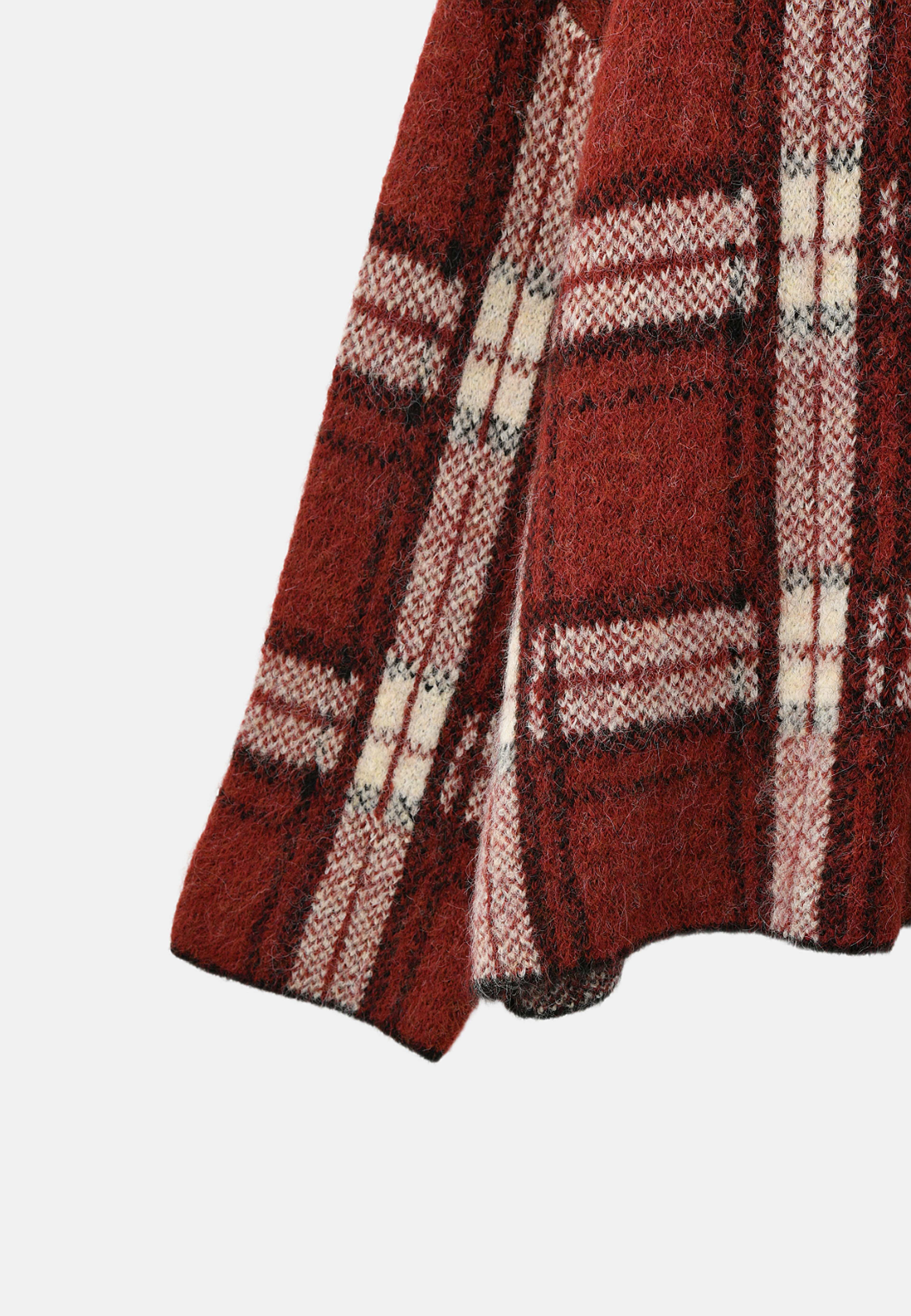 Jumper ELISSE, från Carin Wester, i färgen Dark Red Check. Klicka för att öppna bilden i stort format