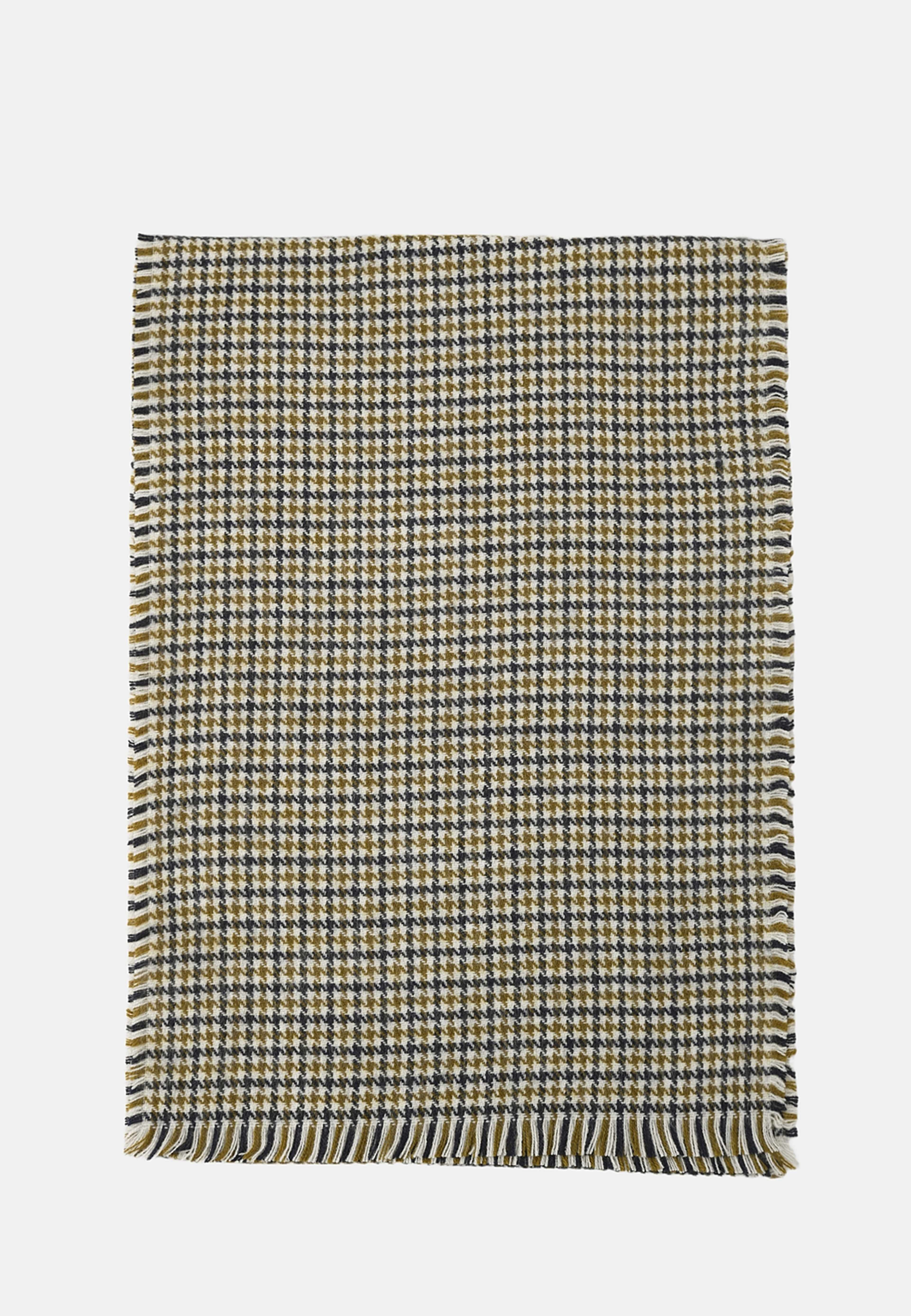 Halsduk MAGGAN, från Carin Wester, i färgen Navy. Klicka för att öppna bilden i stort format