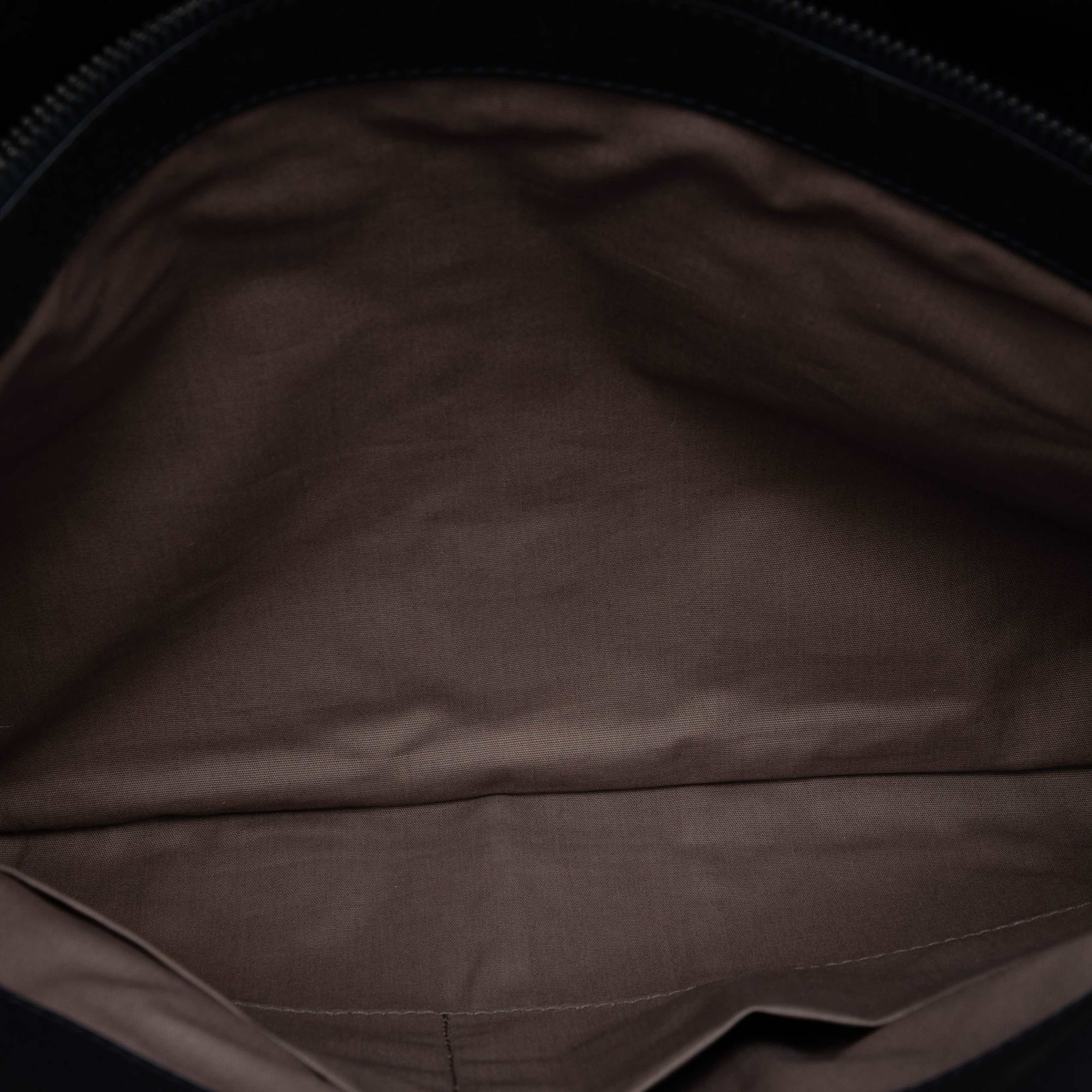 Bottega Veneta Nappa Intrecciato Club Fume Briefcase, från Luxclusif, i färgen black. Klicka för att öppna bilden i stort format