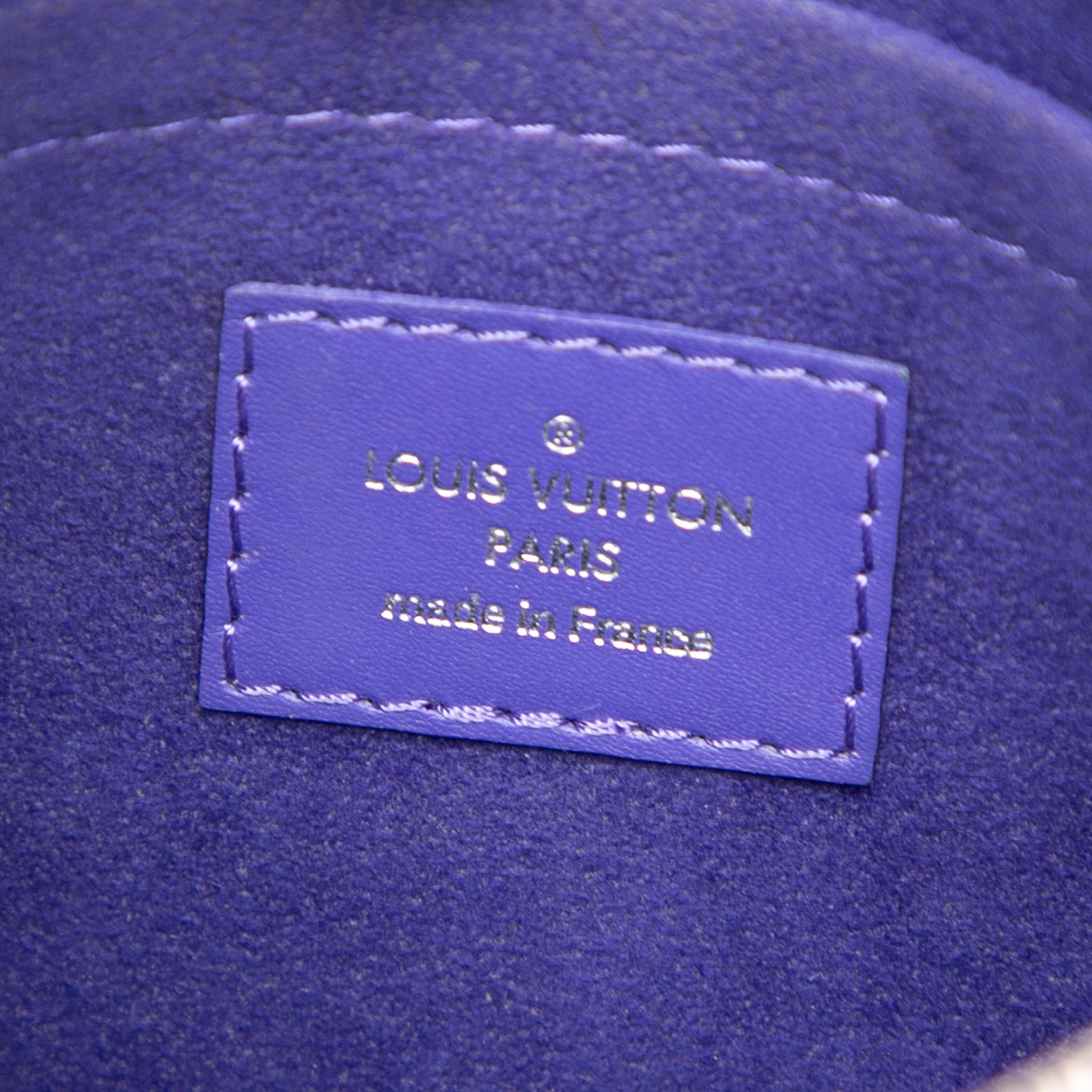 Louis Vuitton Epi Neverfull Pouch, från Luxclusif, i färgen purple. Klicka för att öppna bilden i stort format