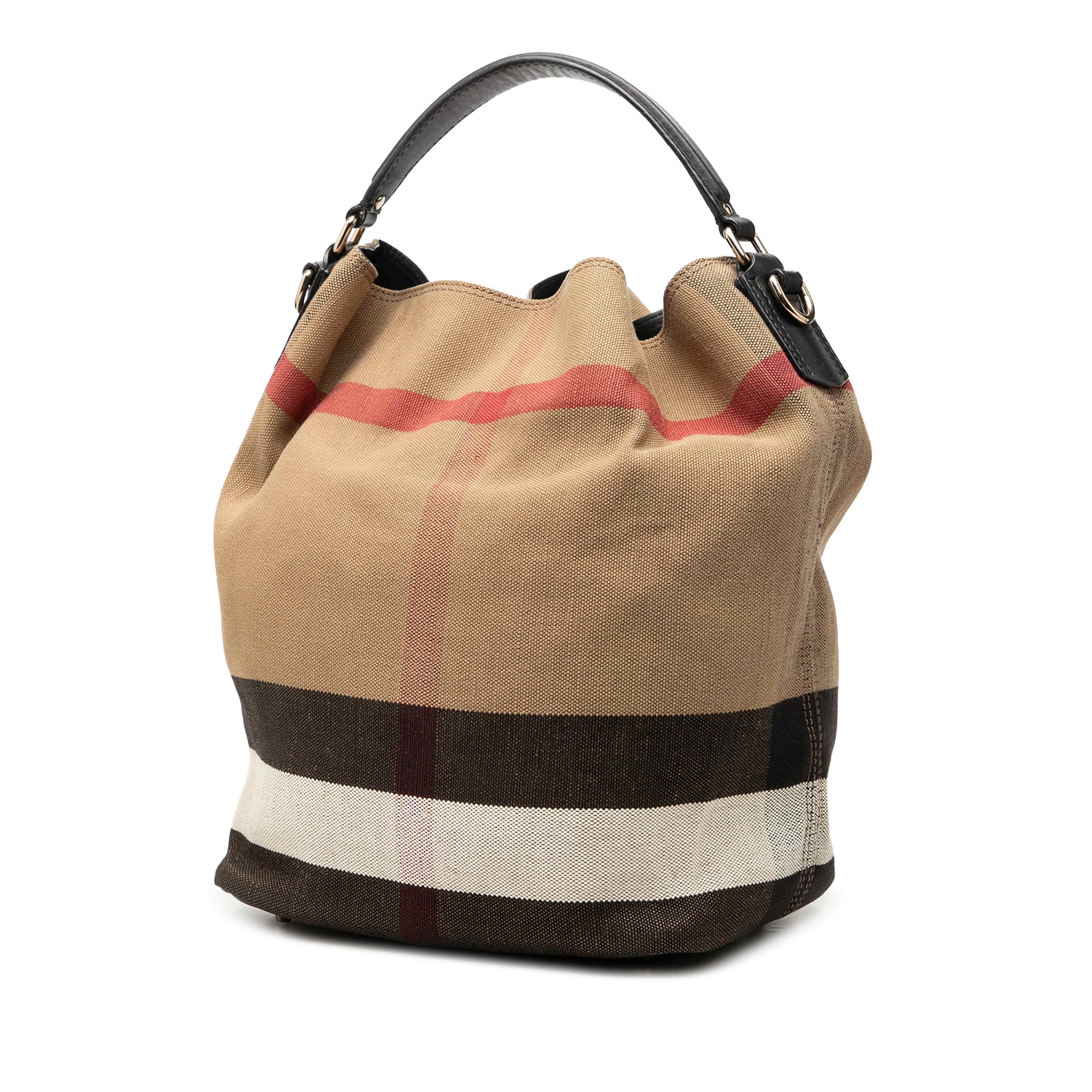 Burberry House Check Canvas Ashby Satchel, från Luxclusif, i färgen beige. Klicka för att öppna bilden i stort format