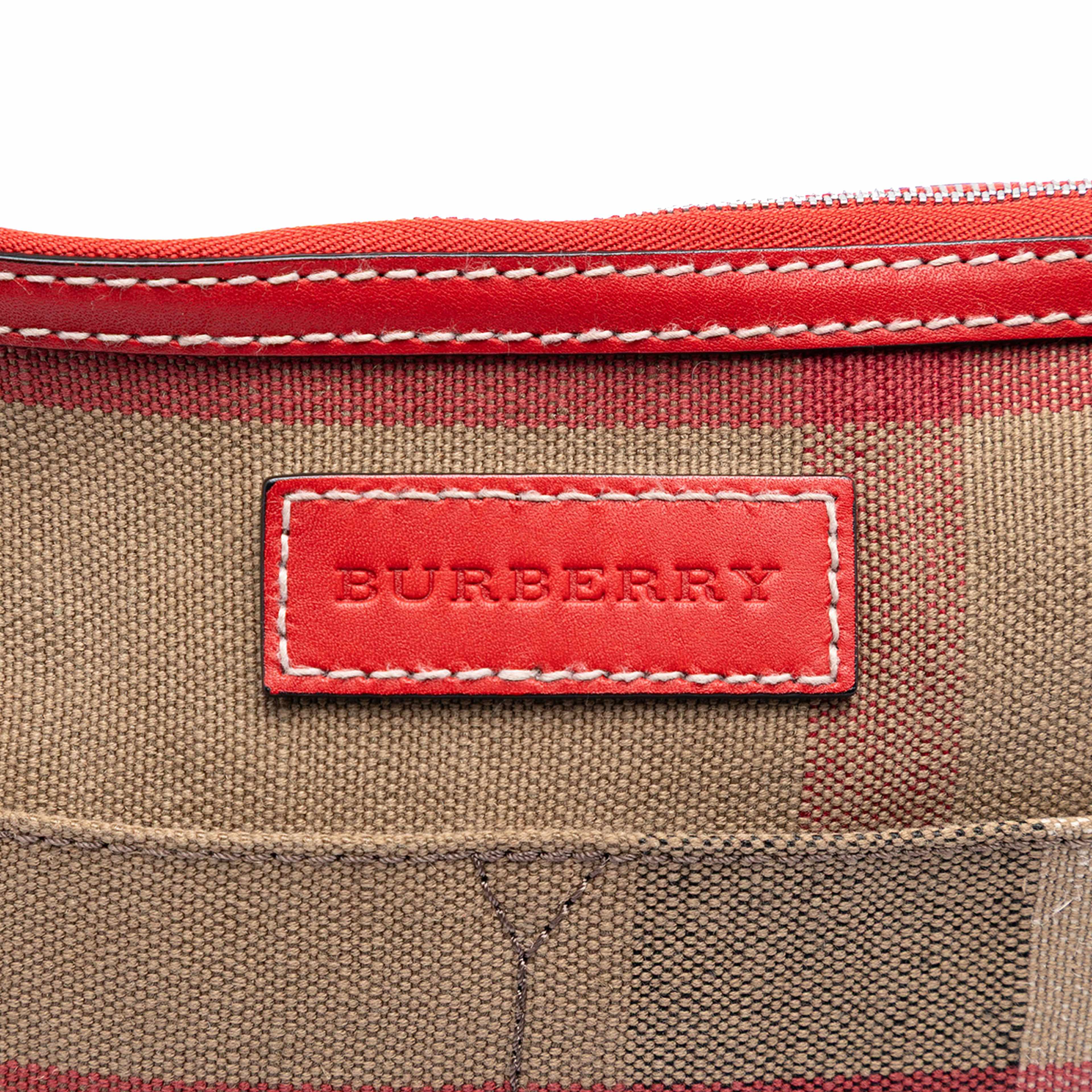 Burberry Medium Mega Check Canvas Ashby Bucket Bag, från Luxclusif, i färgen light brown. Klicka för att öppna bilden i stort format