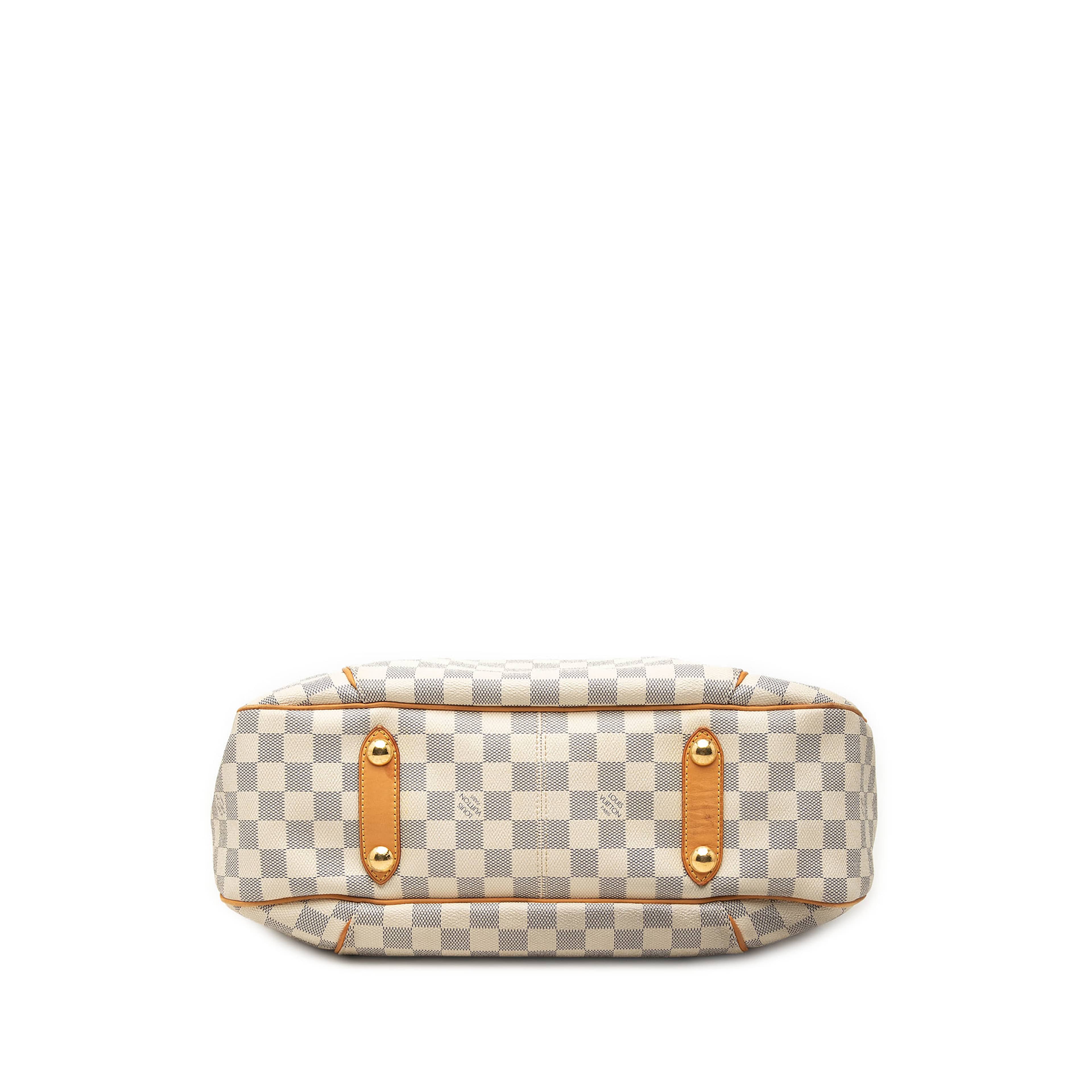 Louis Vuitton Damier Azur Galliera Pm, från Luxclusif, i färgen vit. Klicka för att öppna bilden i stort format
