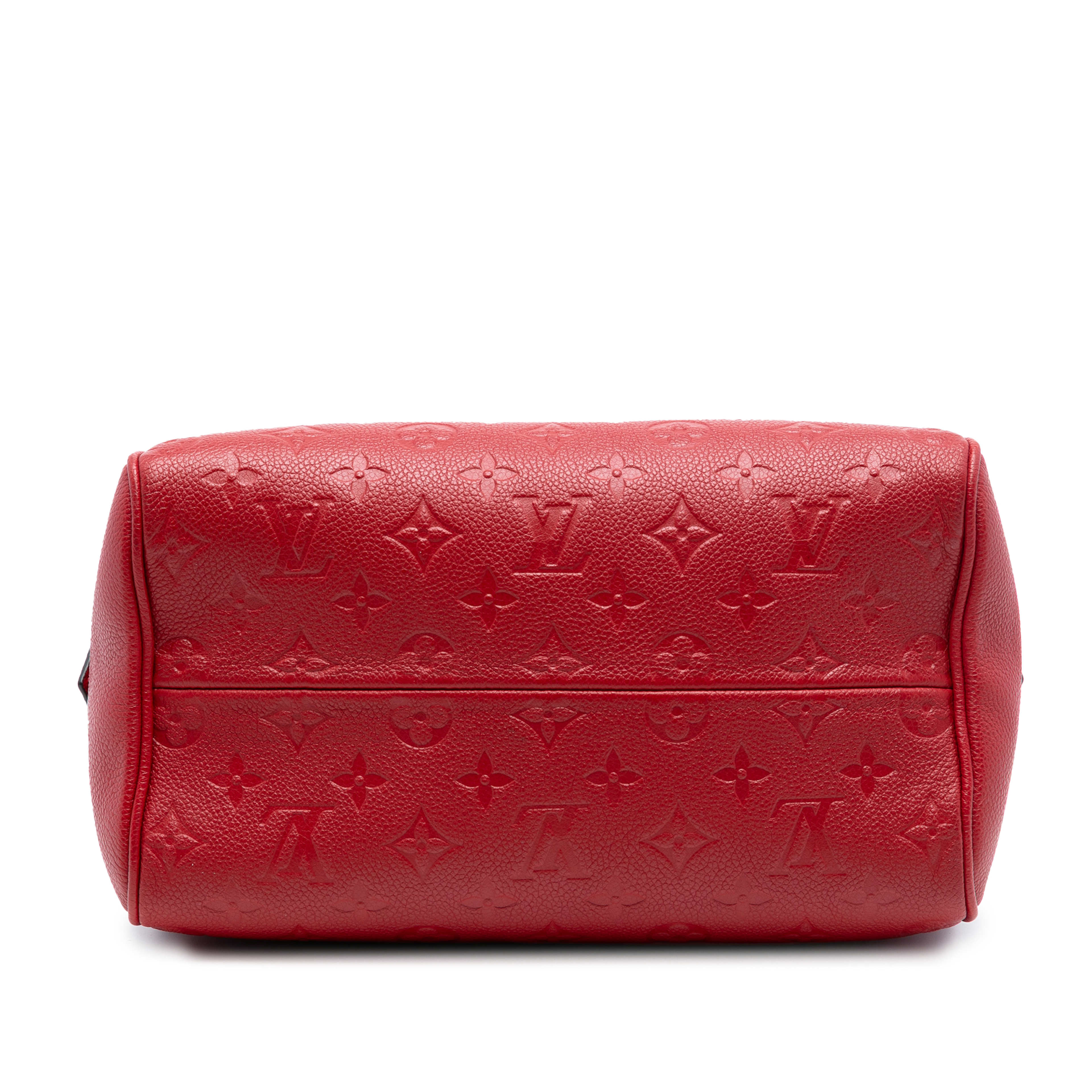 Louis Vuitton Monogram Empreinte Speedy Bandouliere 25, från Luxclusif, i färgen red. Klicka för att öppna bilden i stort format