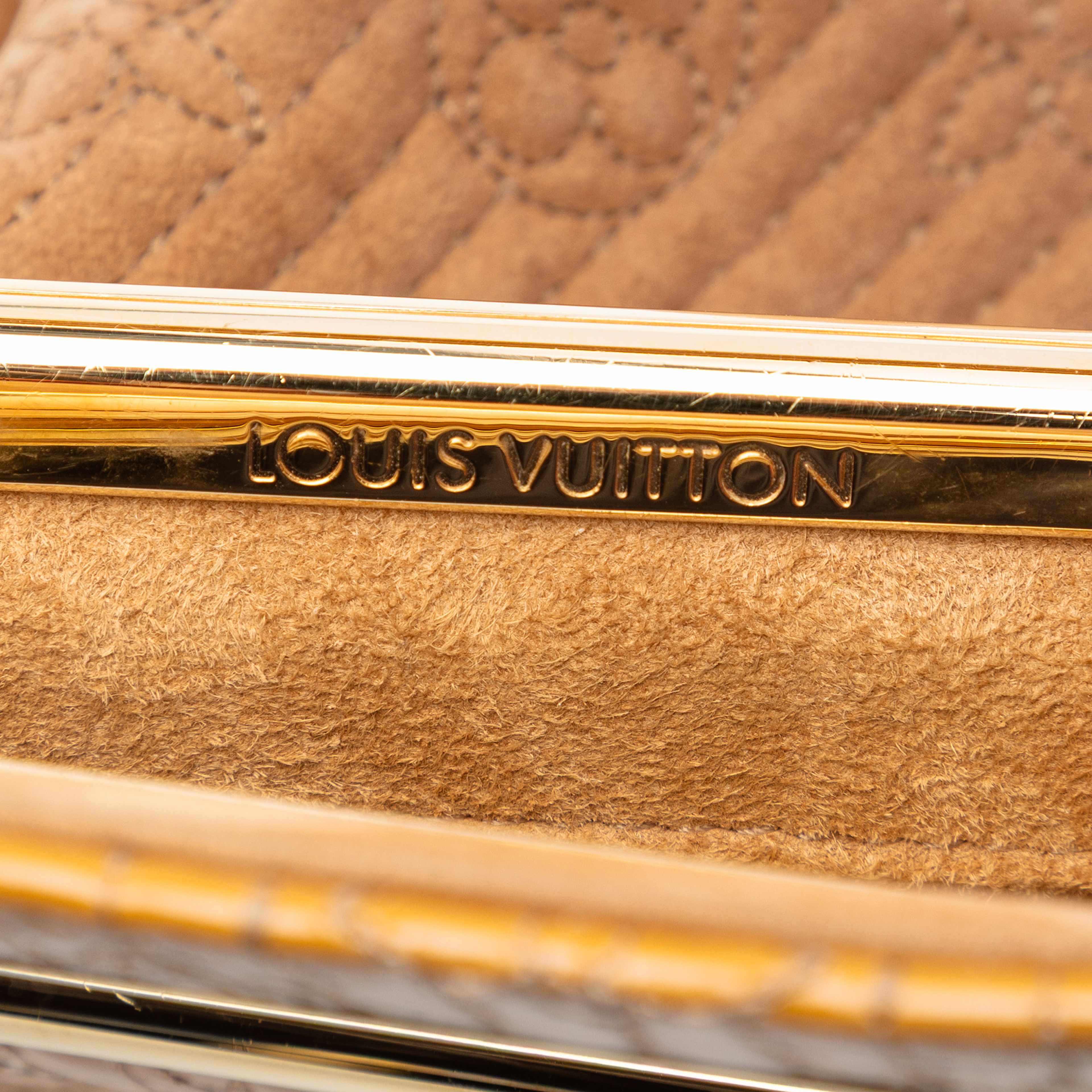 Louis Vuitton Monogram Motard After Dark, från Luxclusif, i färgen brown. Klicka för att öppna bilden i stort format